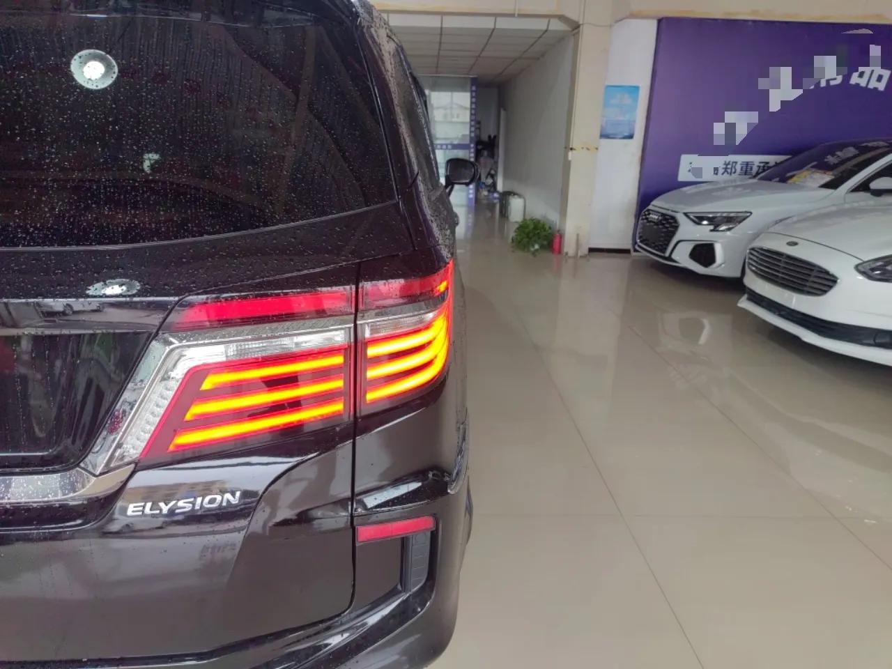 Honda Elysion 2016 2.4L Style Edition — миниатюра 7