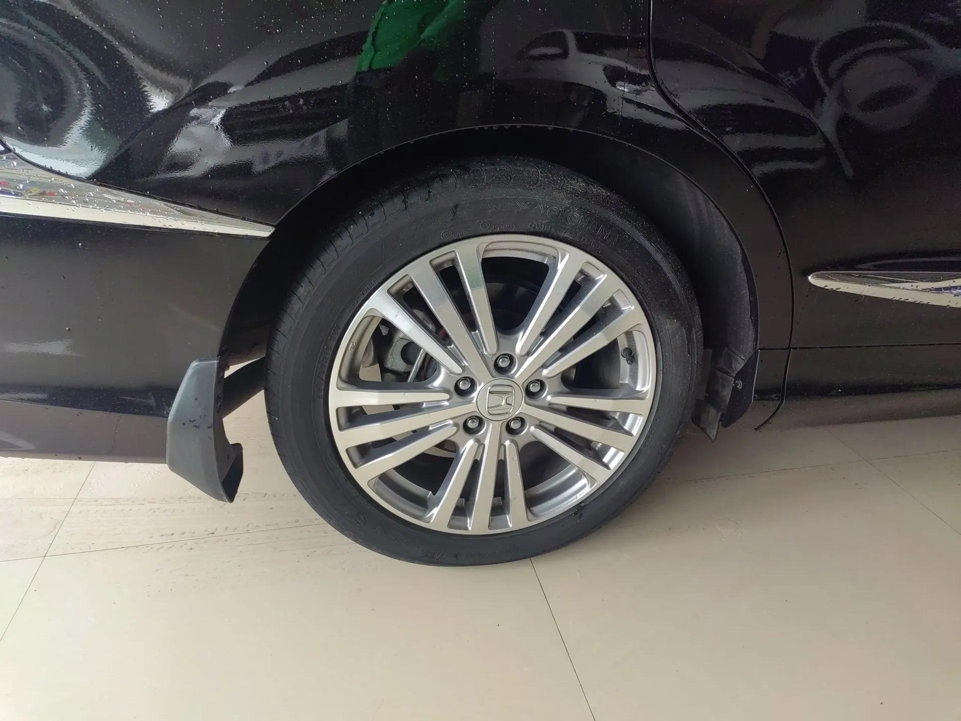 Honda Elysion 2016 2.4L Style Edition — миниатюра 10