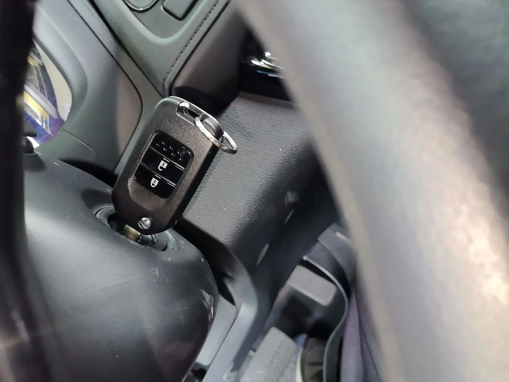 Honda Vezel 2020 1.5L CVT Pioneer Edition — миниатюра 21
