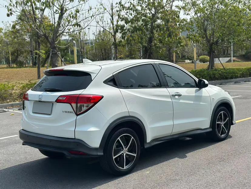 Honda Vezel 2020 1.5L CVT Pioneer Edition — миниатюра 7