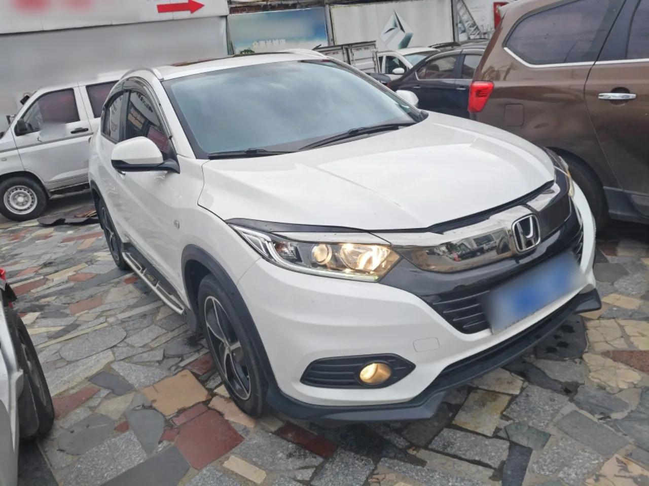 Honda Vezel 2020 1.5L CVT Pioneer Edition — миниатюра 3