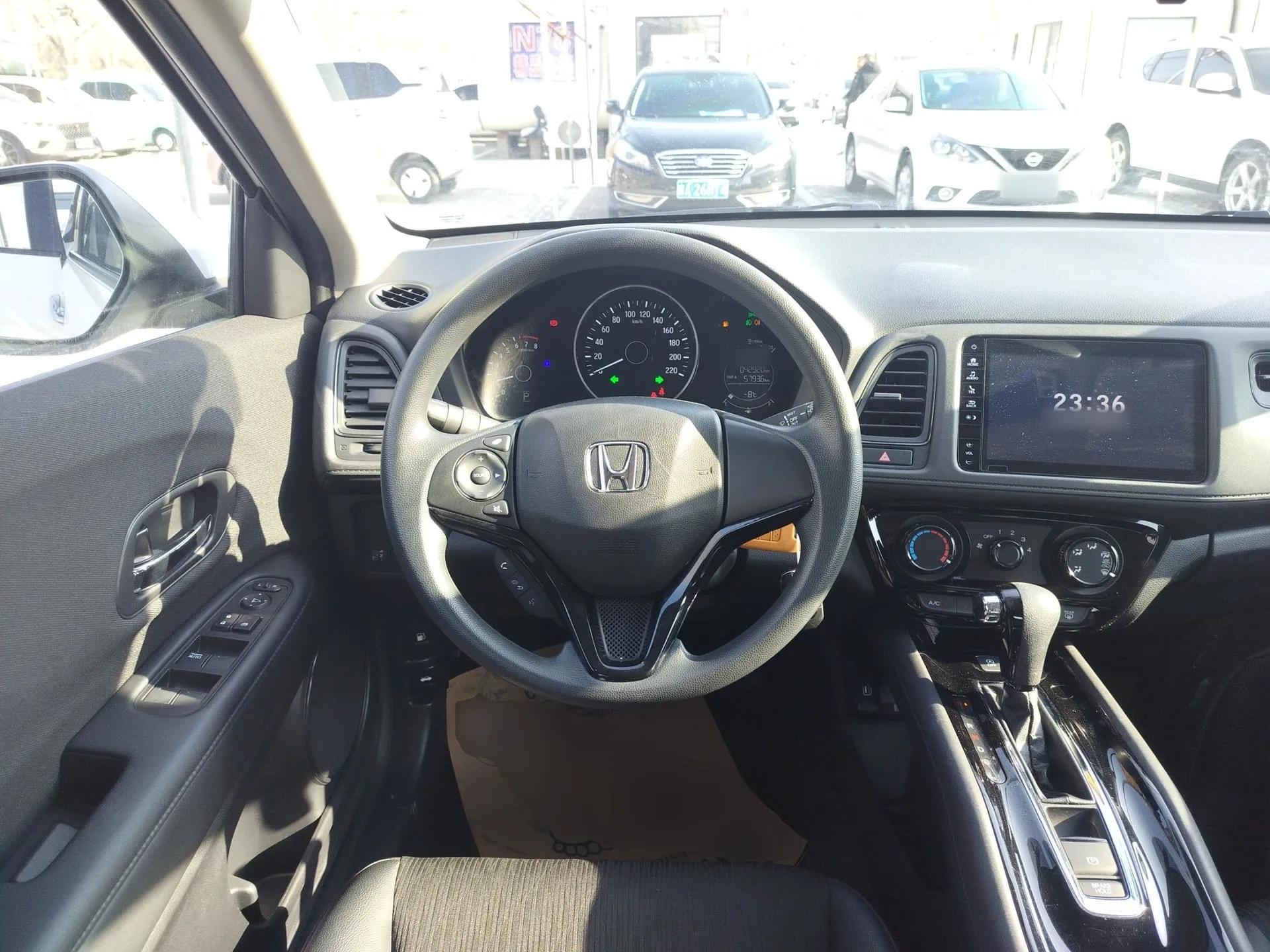 Honda Vezel 2020 1.5L CVT Pioneer Edition — миниатюра 12