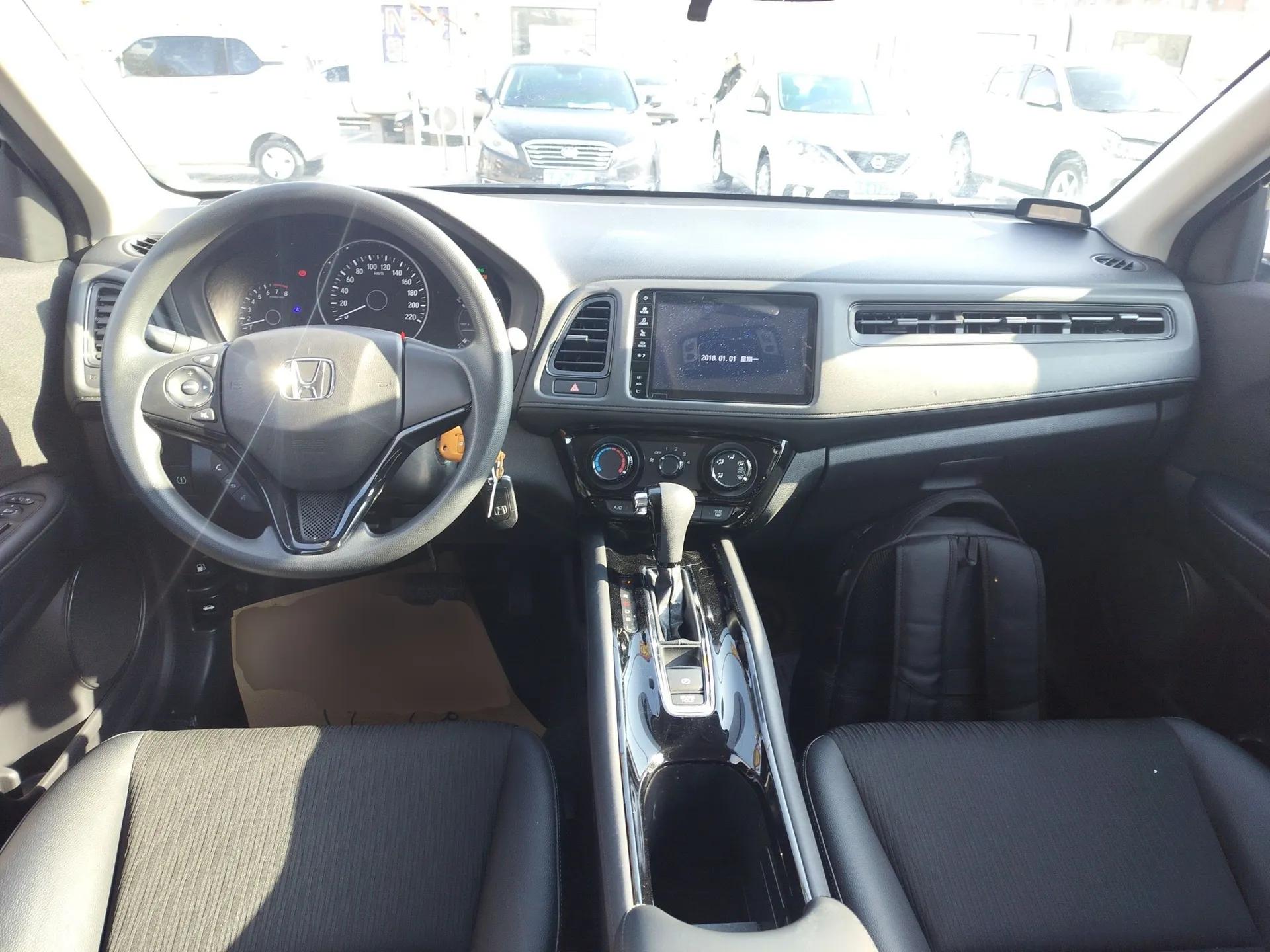 Honda Vezel 2020 1.5L CVT Pioneer Edition — миниатюра 20