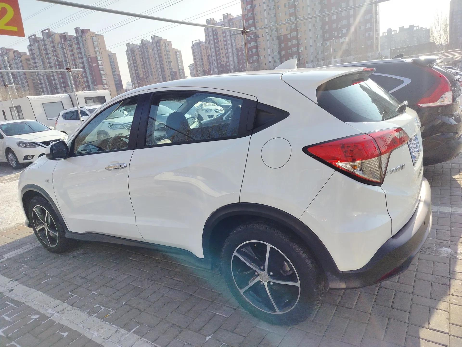 Honda Vezel 2020 1.5L CVT Pioneer Edition — миниатюра 5
