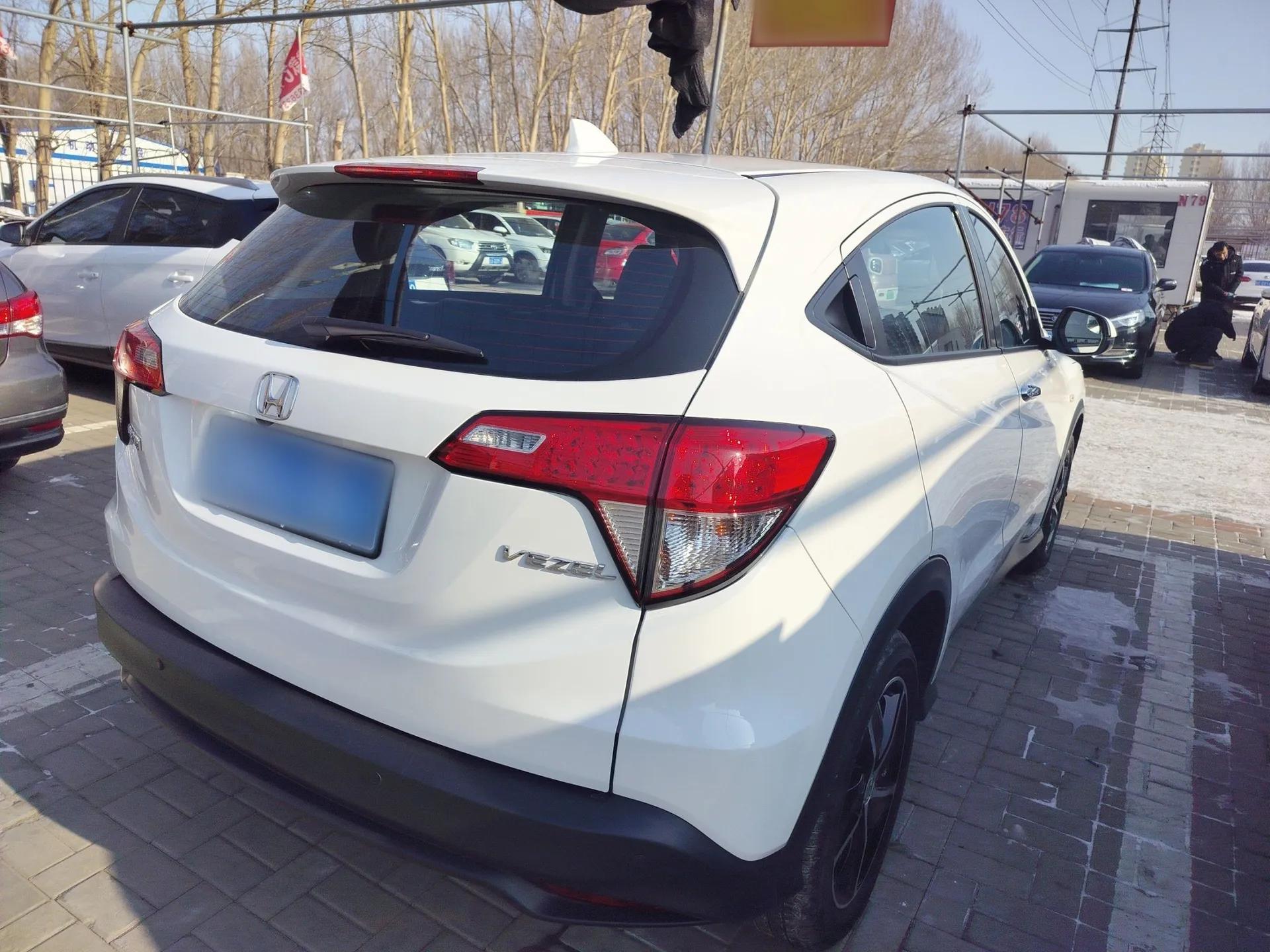 Honda Vezel 2020 1.5L CVT Pioneer Edition — миниатюра 7