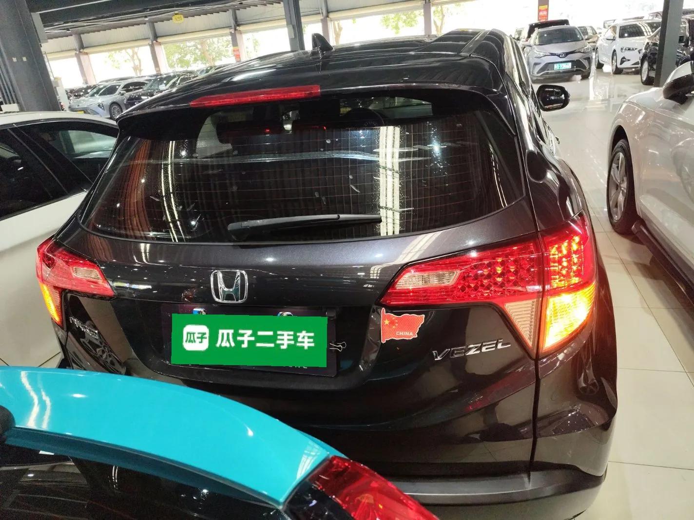 Honda Vezel 2017 1.5L CVT 2WD Comfort Model — миниатюра 3