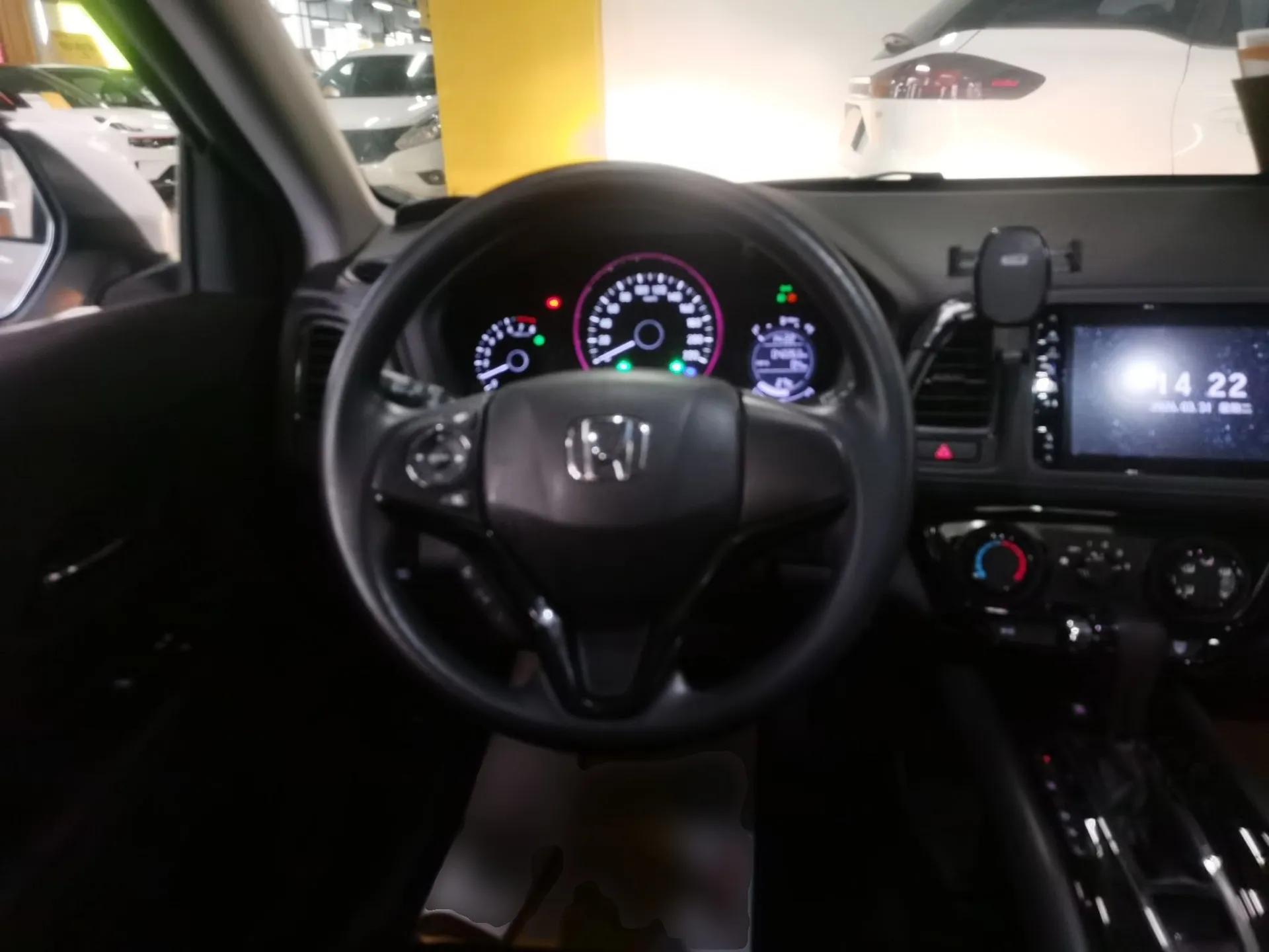 Honda Vezel 2020 1.5L CVT Pioneer Edition — миниатюра 14