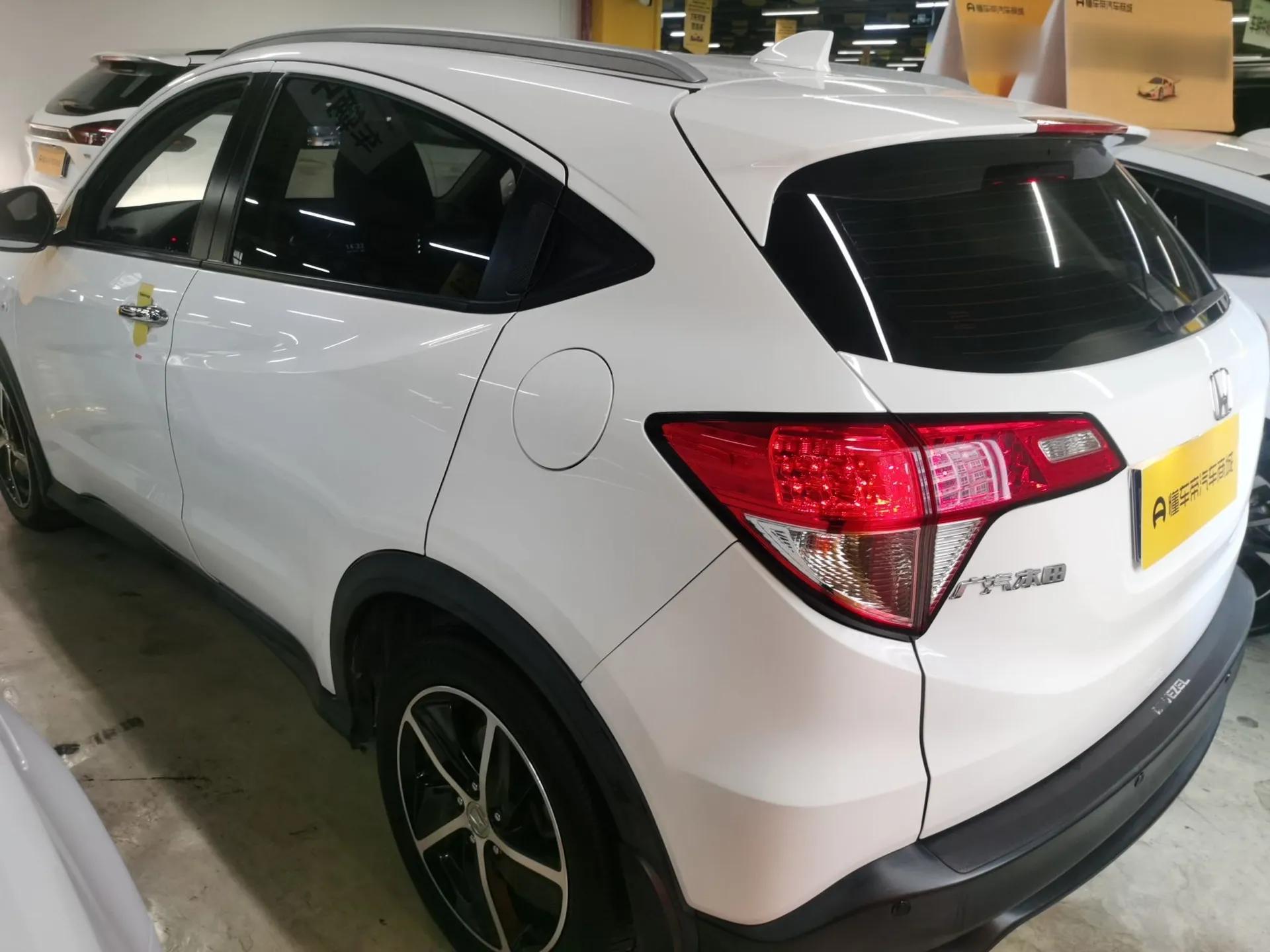 Honda Vezel 2020 1.5L CVT Pioneer Edition — миниатюра 4