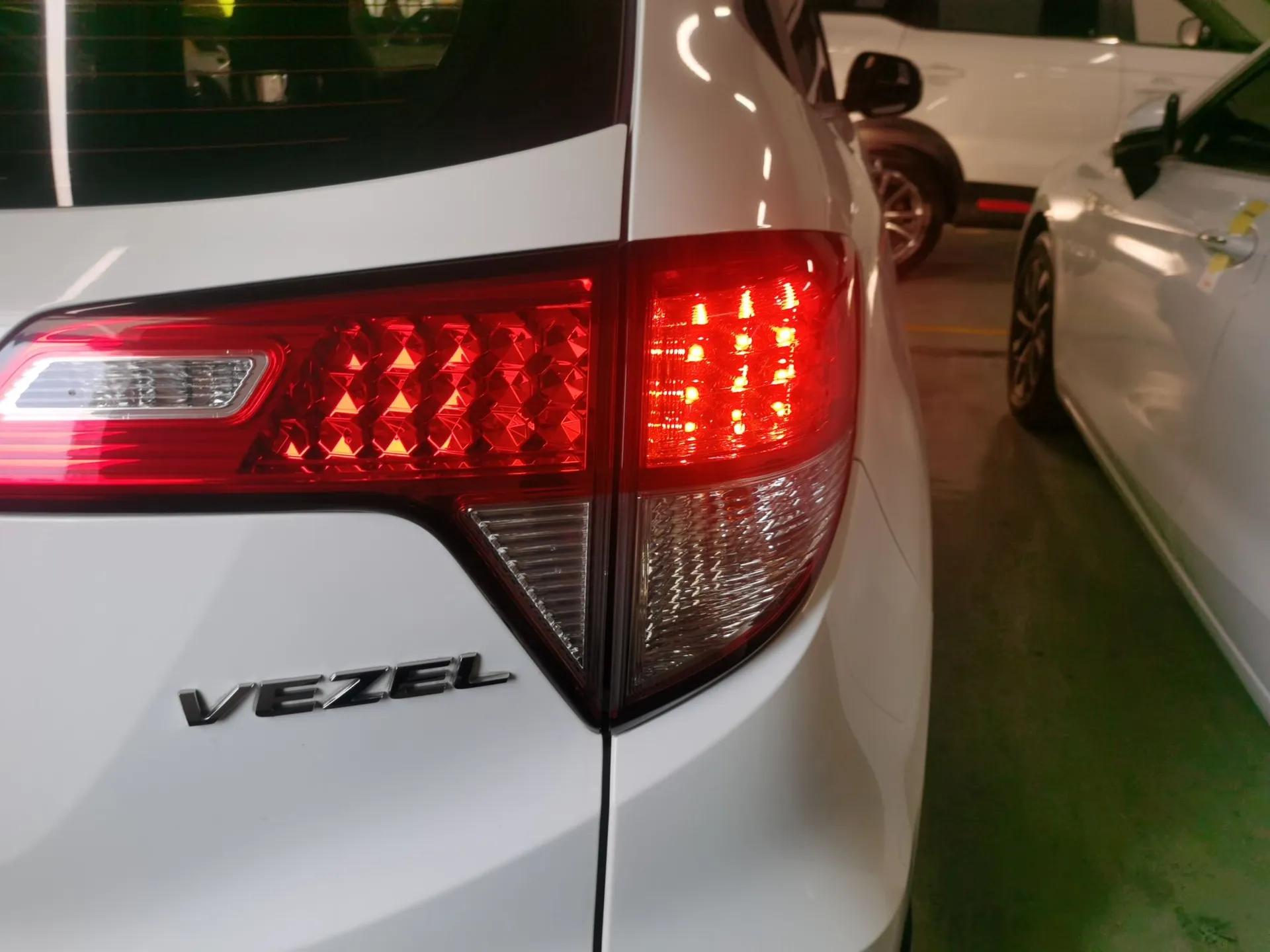 Honda Vezel 2020 1.5L CVT Pioneer Edition — миниатюра 7