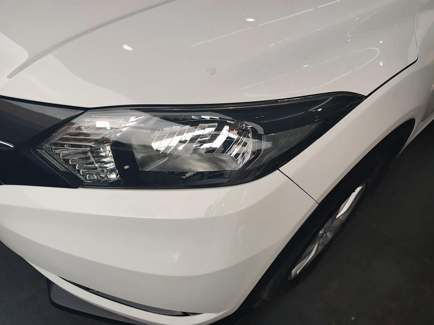 Honda Vezel 2015 1.8L CVT 2WD Elite Model — миниатюра 9