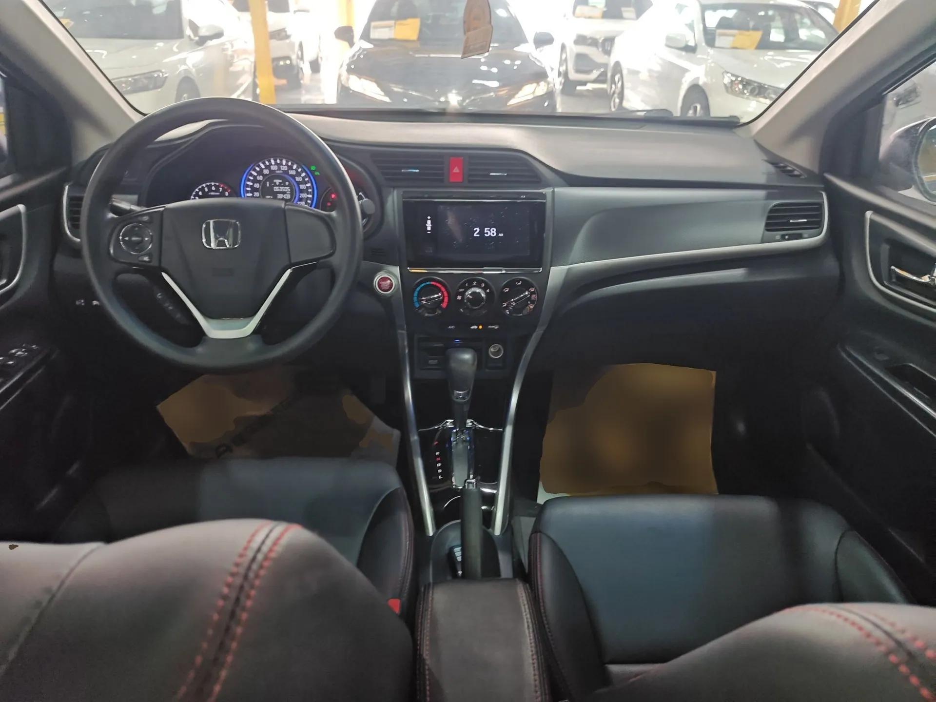 Honda Crider 2016 1.8L CVT Luxury Edition — миниатюра 13