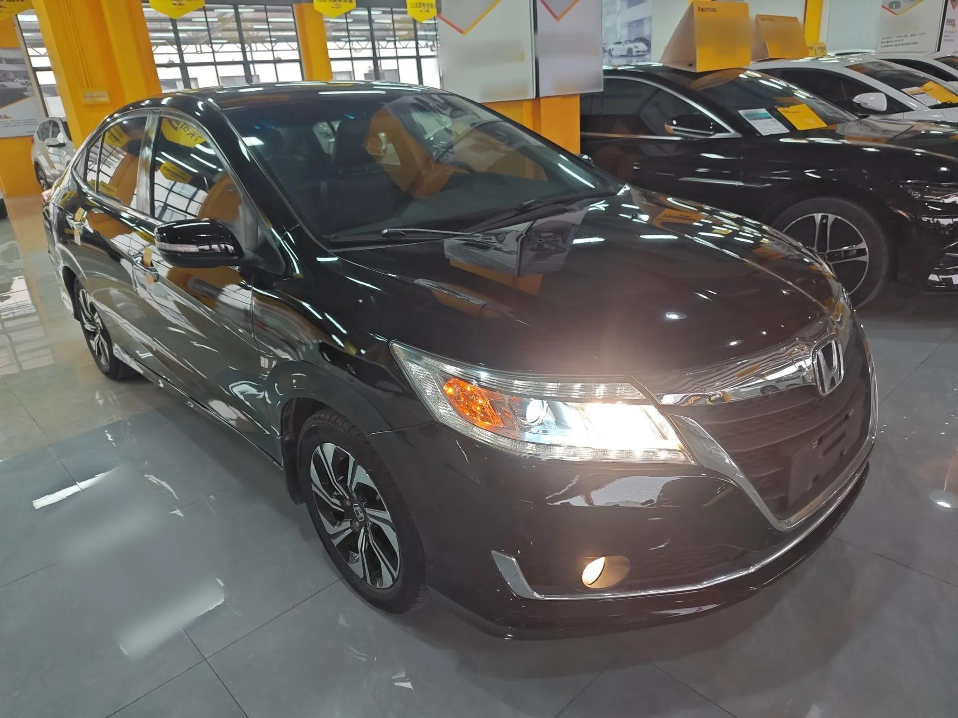 Honda Crider 2016 1.8L CVT Luxury Edition — миниатюра 3