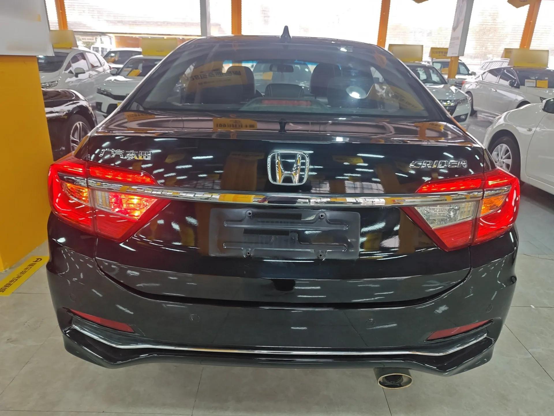 Honda Crider 2016 1.8L CVT Luxury Edition — миниатюра 5