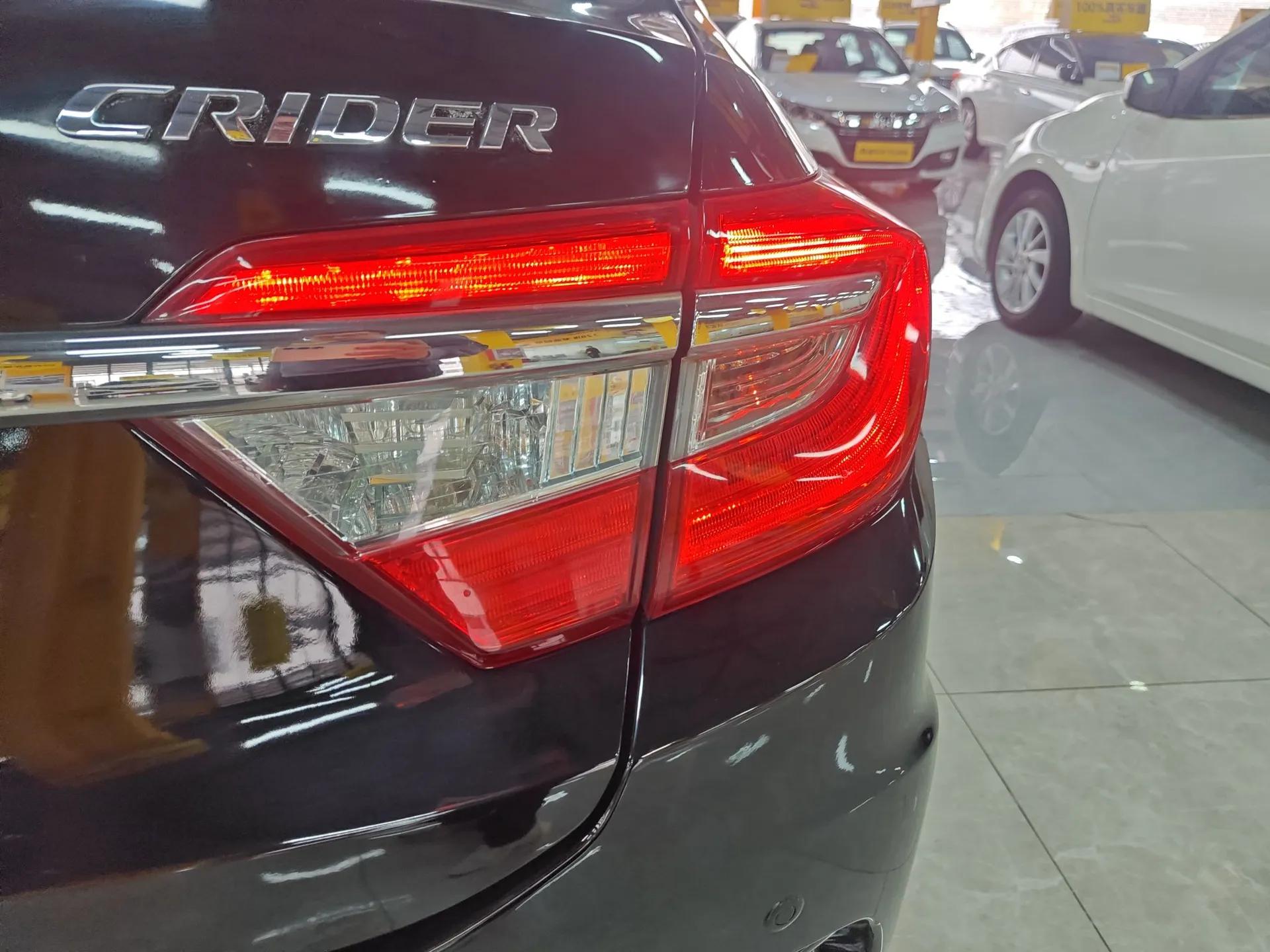 Honda Crider 2016 1.8L CVT Luxury Edition — миниатюра 7