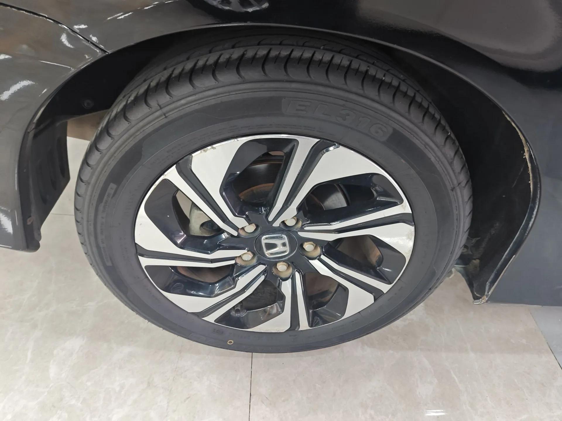 Honda Crider 2016 1.8L CVT Luxury Edition — миниатюра 10