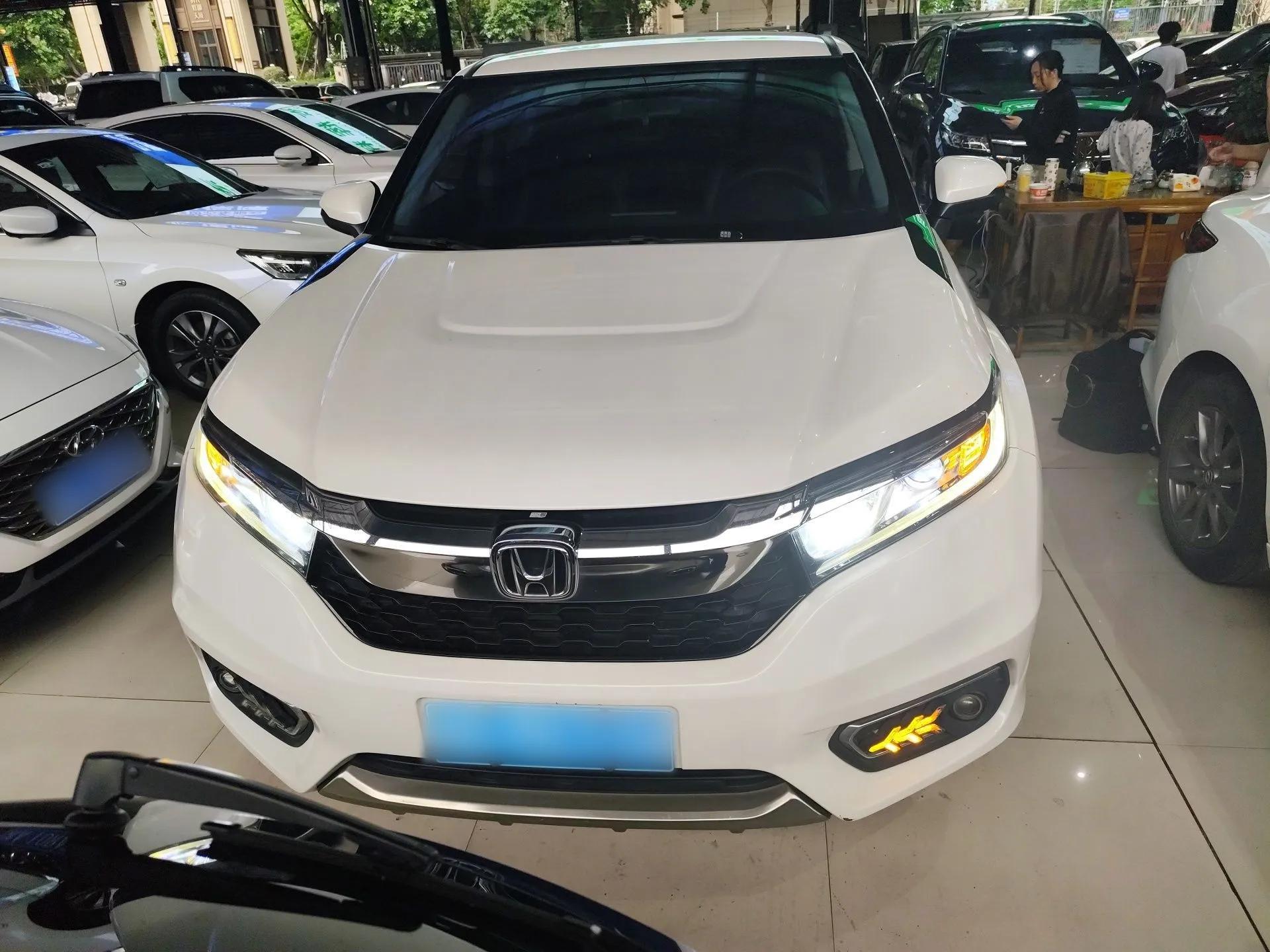 Honda Avancier 2019 240TURBO Two-Wheel Drive Elite Edition — миниатюра 2