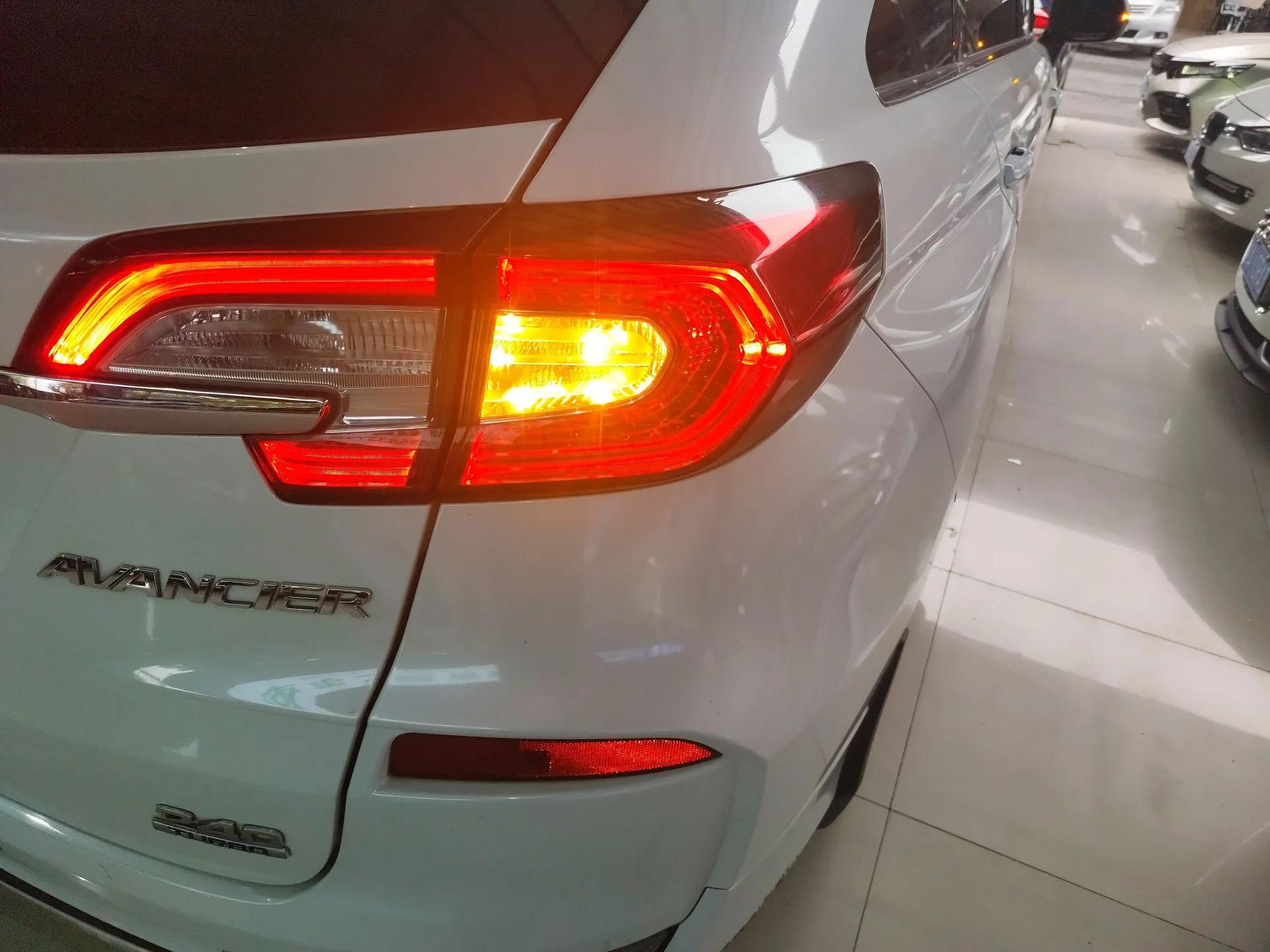 Honda Avancier 2019 240TURBO Two-Wheel Drive Elite Edition — миниатюра 8