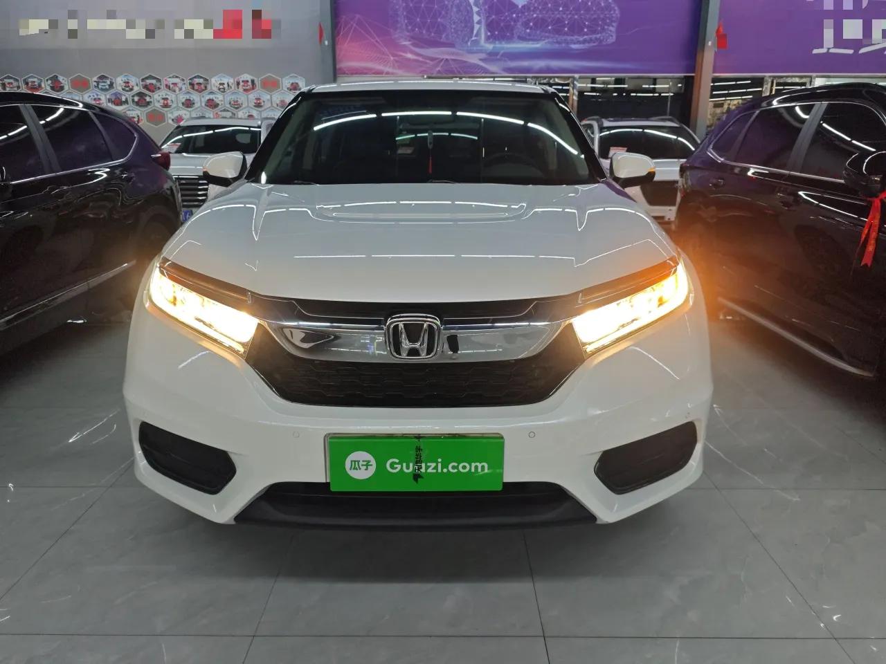 Honda Avancier 2017 240TURBO Two-Wheel Drive Elite Edition — миниатюра 2
