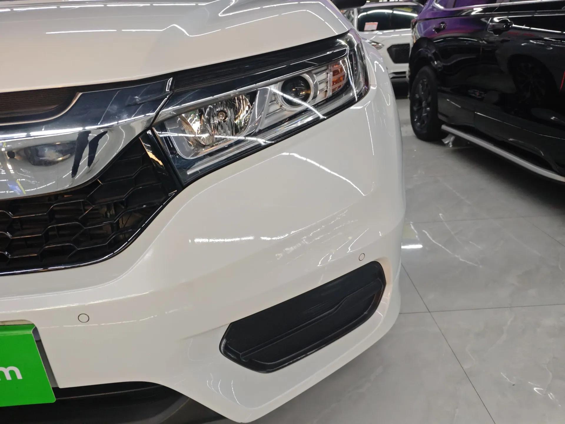 Honda Avancier 2017 240TURBO Two-Wheel Drive Elite Edition — миниатюра 6