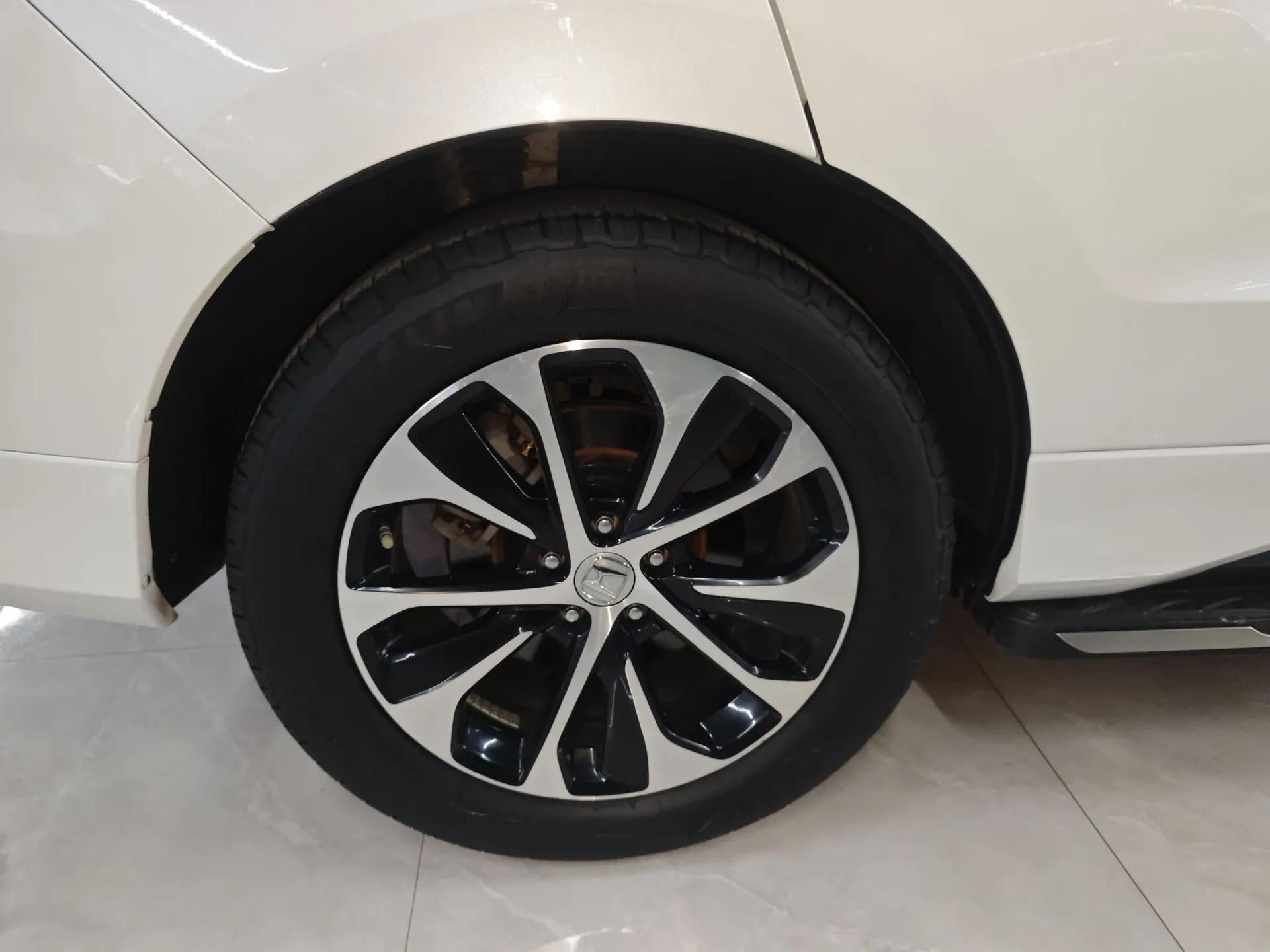 Honda Avancier 2017 240TURBO Two-Wheel Drive Elite Edition — миниатюра 10