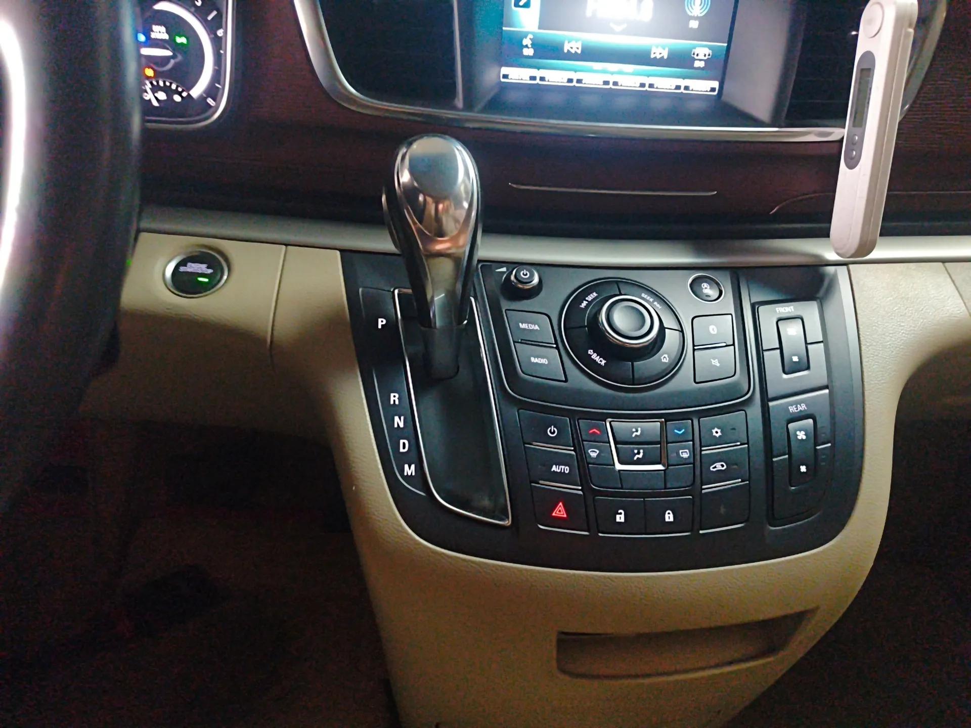 Buick GL8 2018 28T Luxury Model China VI Standard — миниатюра 19