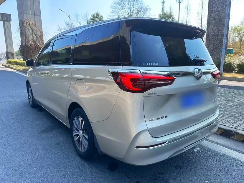 Buick GL8 2021 ES Land Cruiser 653T Luxury Edition — миниатюра 6