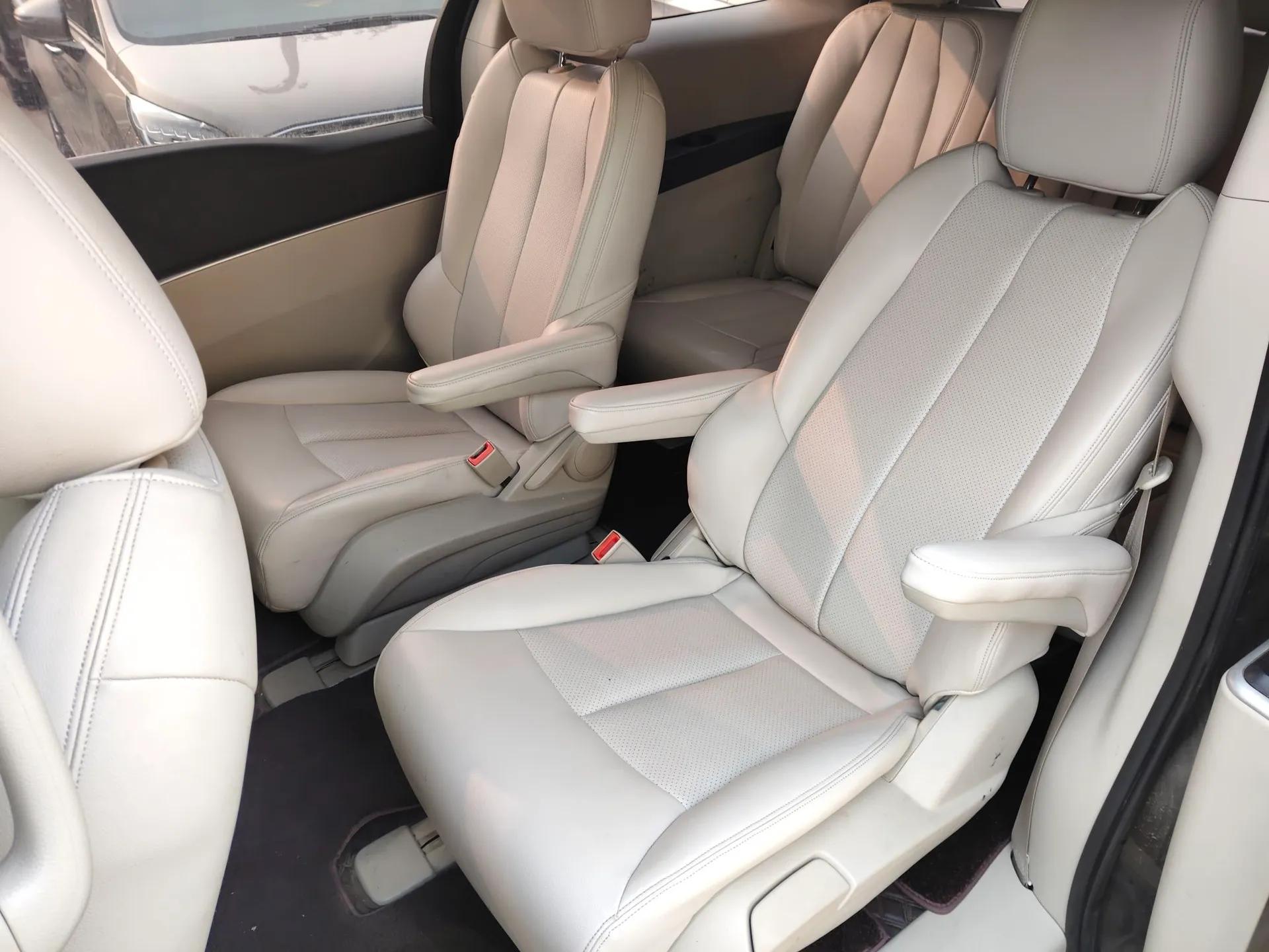 Buick GL8 2023 Land Executive Class Smart Enjoyment Model — миниатюра 20