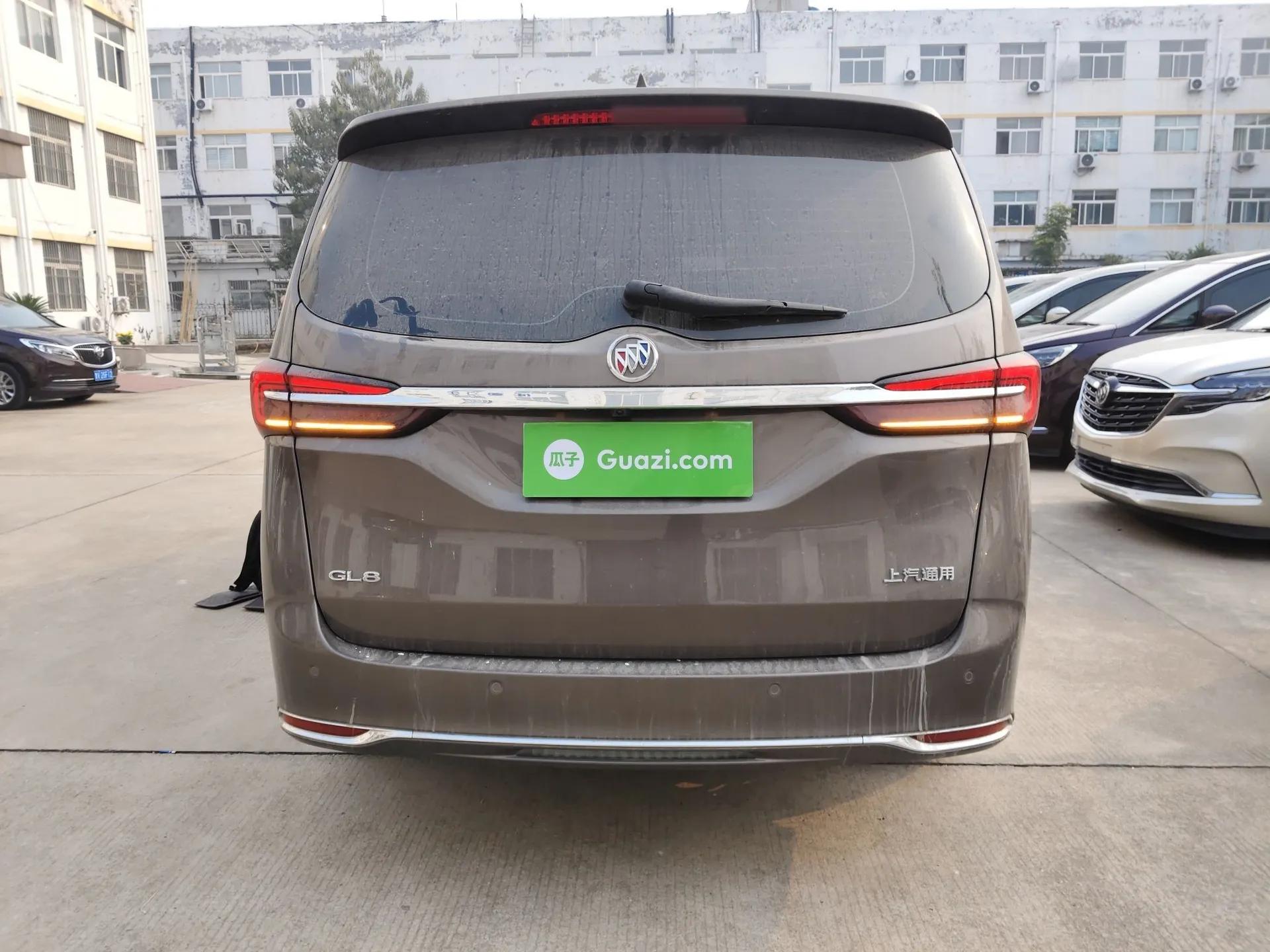 Buick GL8 2023 Land Executive Class Smart Enjoyment Model — миниатюра 5