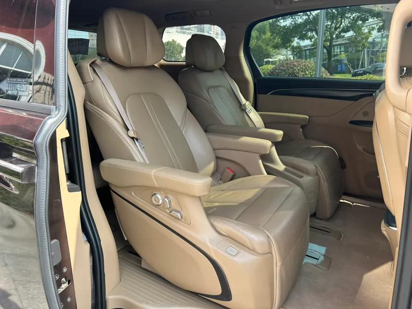 Buick GL8 2020 ES Land Cruiser 653T Flagship Model — миниатюра 28