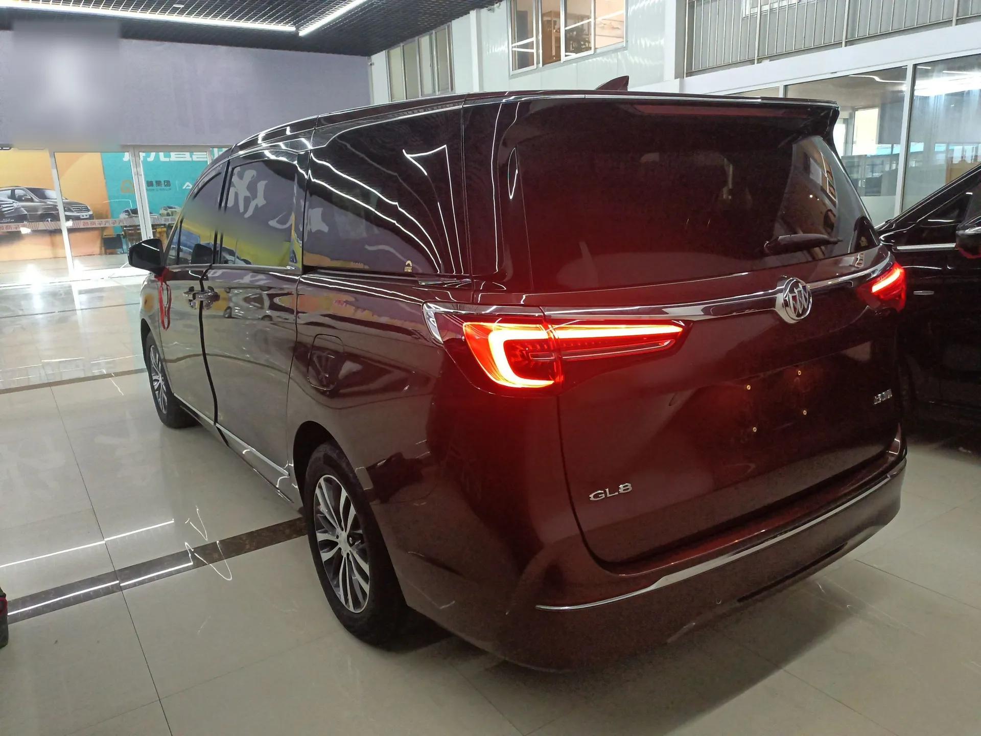 Buick GL8 2022 ES Landtrek 653T Luxury Edition — миниатюра 4