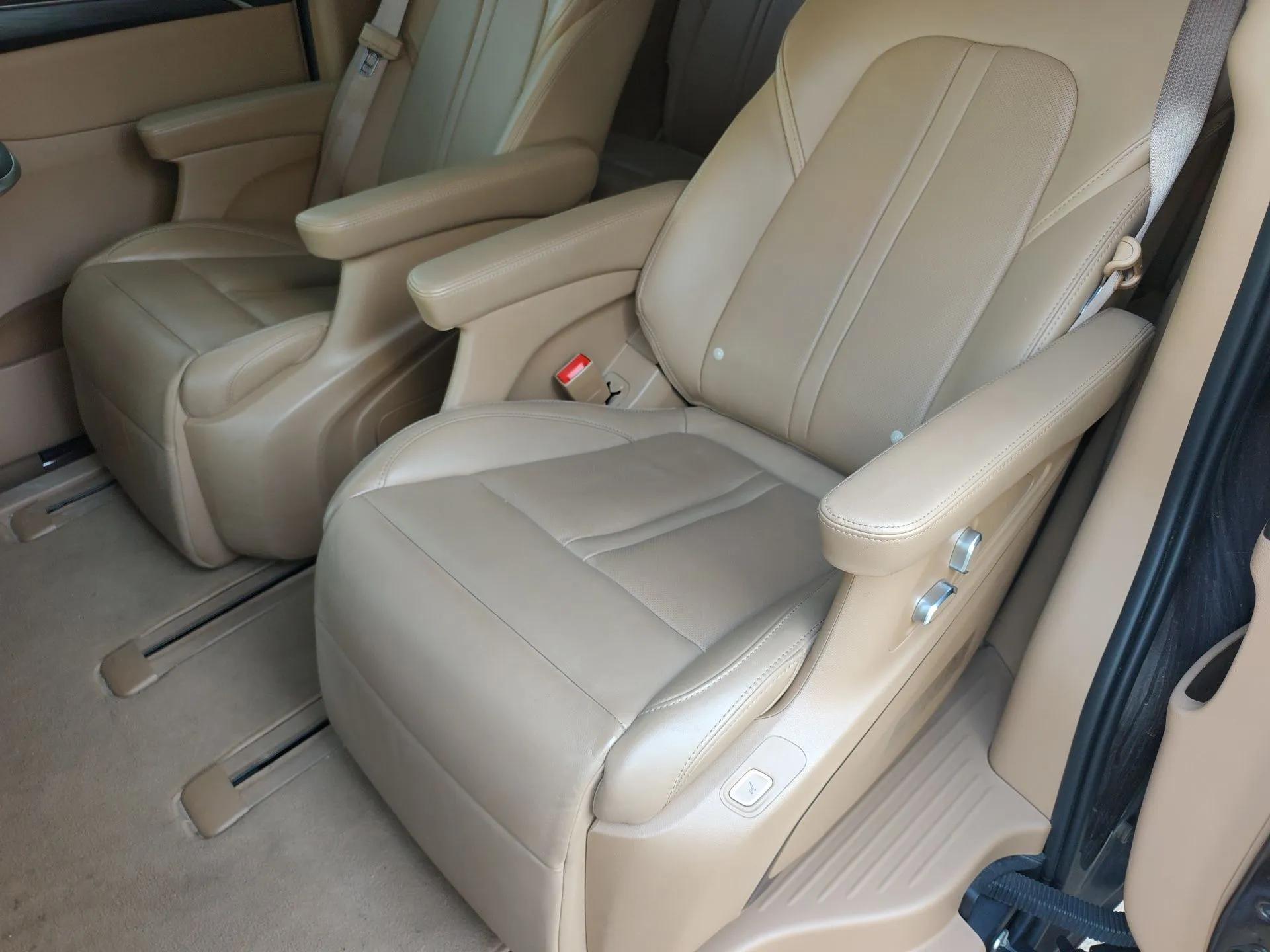 Buick GL8 2021 ES Landtrek 653T Luxury Model — миниатюра 20