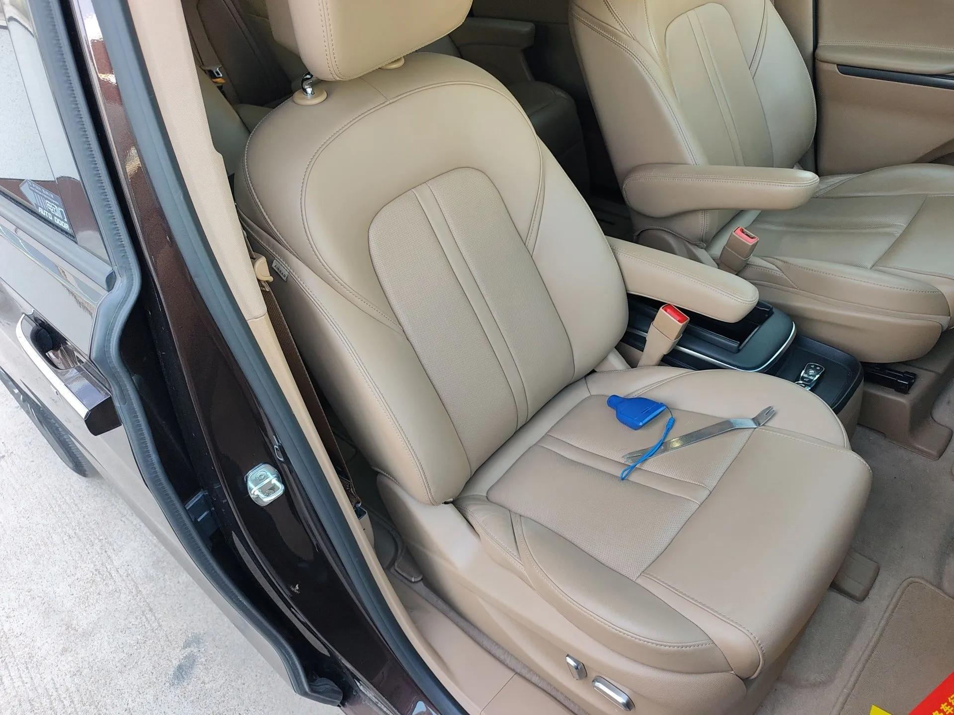 Buick GL8 2021 ES Landtrek 653T Luxury Model — миниатюра 23