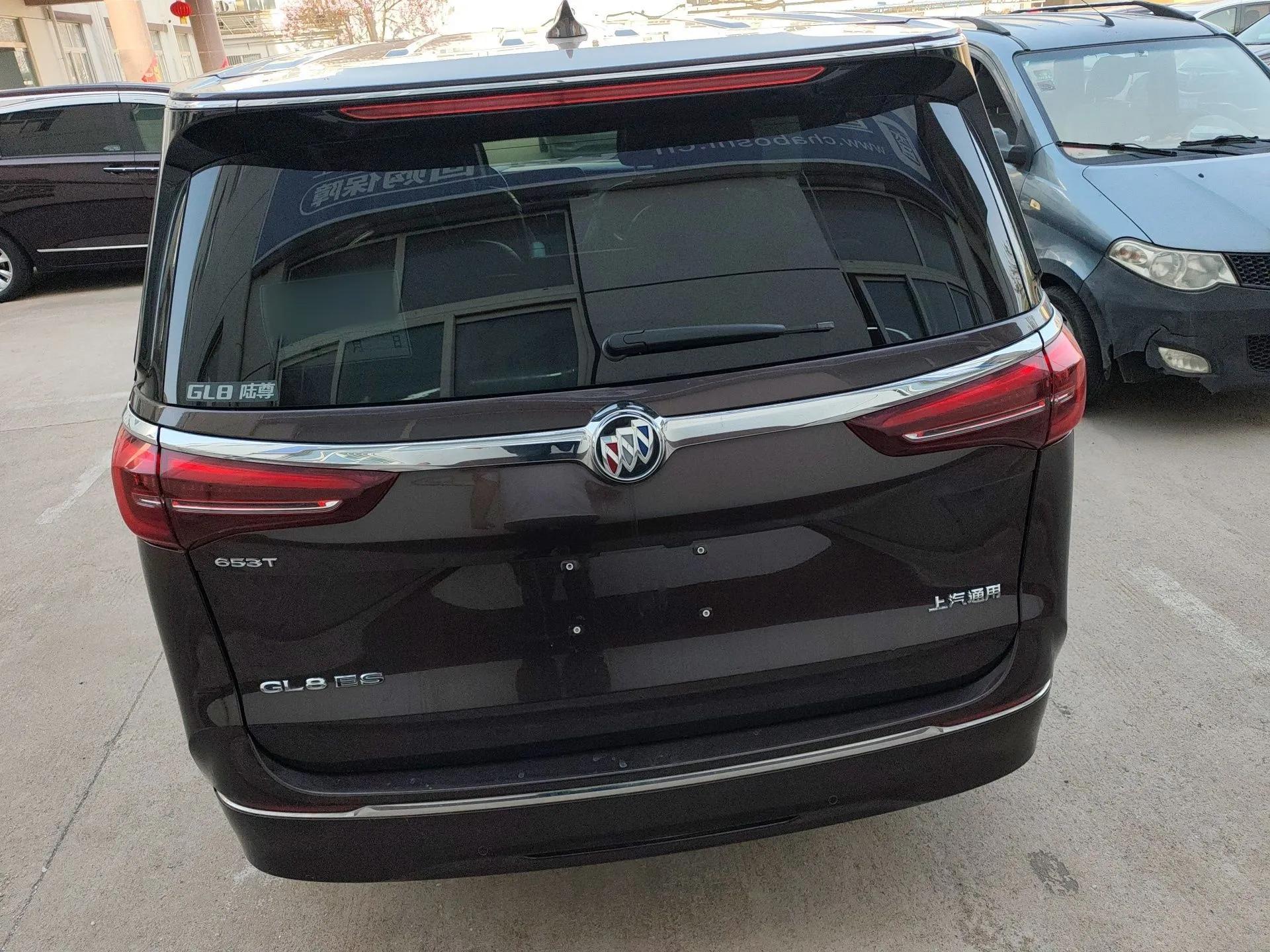 Buick GL8 2021 ES Landtrek 653T Luxury Model — миниатюра 5