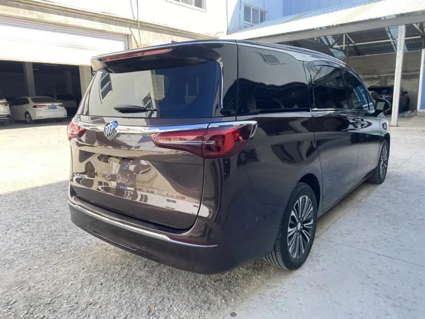 Buick GL8 2020 ES Land Cruiser 653T Luxury Model — миниатюра 6