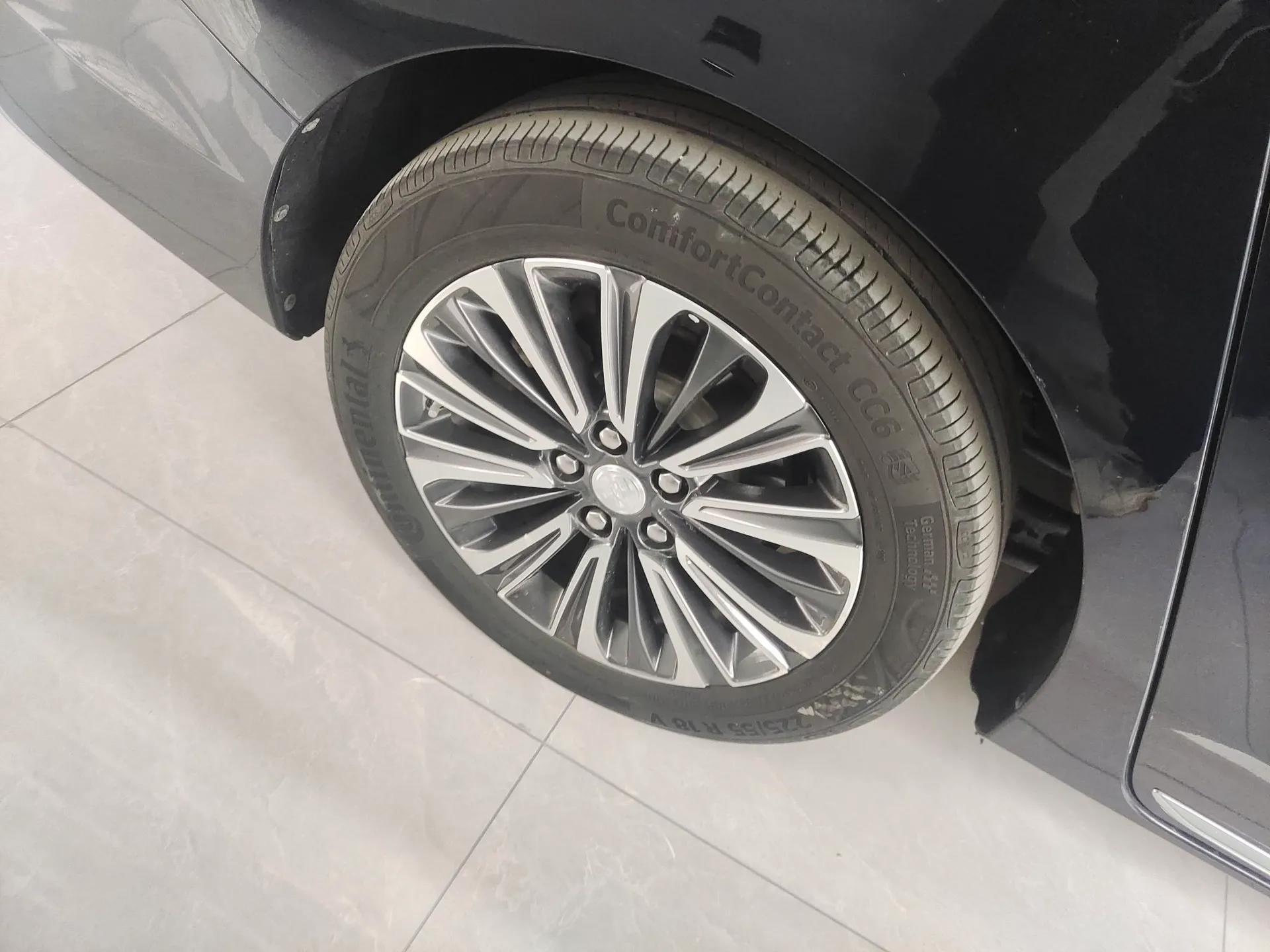 Buick GL8 2023 ES Lu Zun Flagship Model — миниатюра 10
