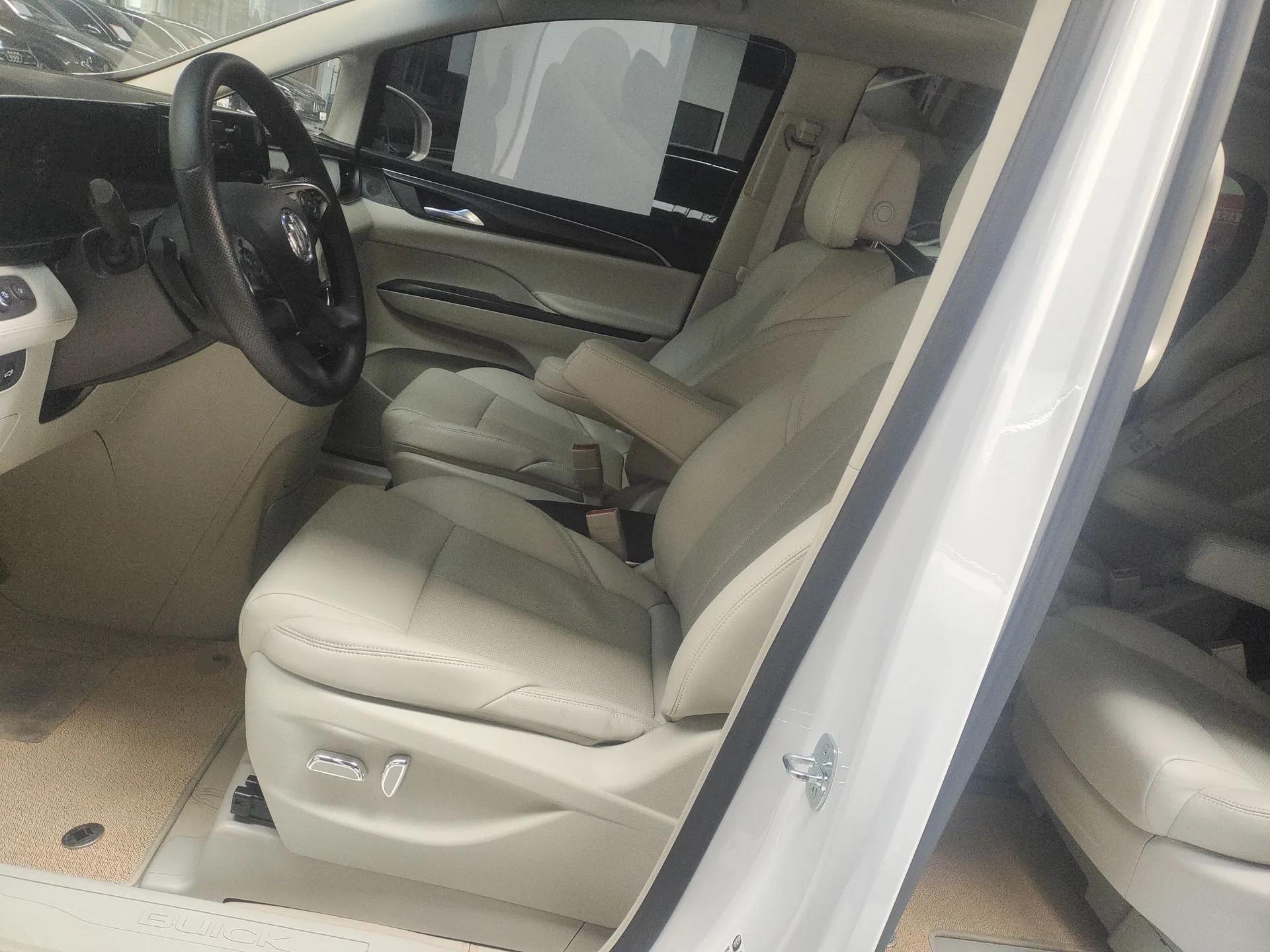 Buick GL8 2023 ES Lu Zun Comfort Model — миниатюра 18