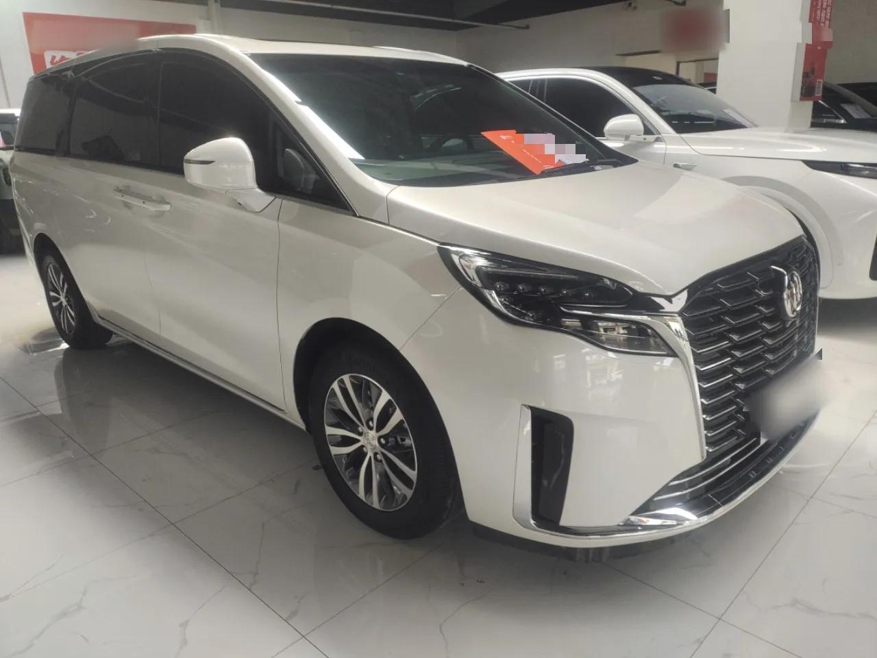 Buick GL8 2023 ES Lu Zun Comfort Model — миниатюра 3