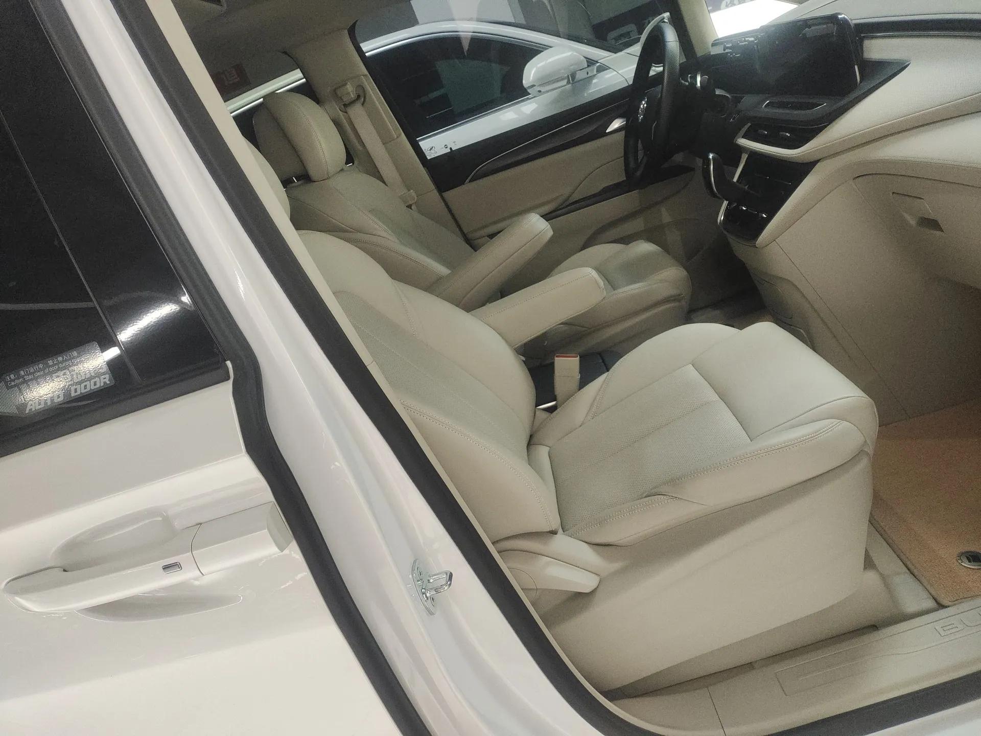 Buick GL8 2023 ES Lu Zun Comfort Model — миниатюра 23