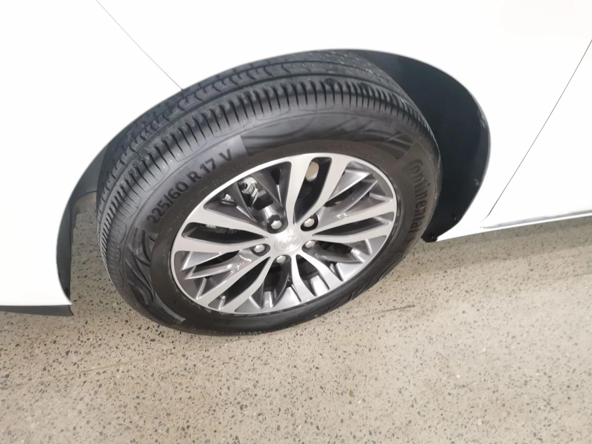 Buick GL8 2023 ES Lu Zun Comfort Model — миниатюра 9