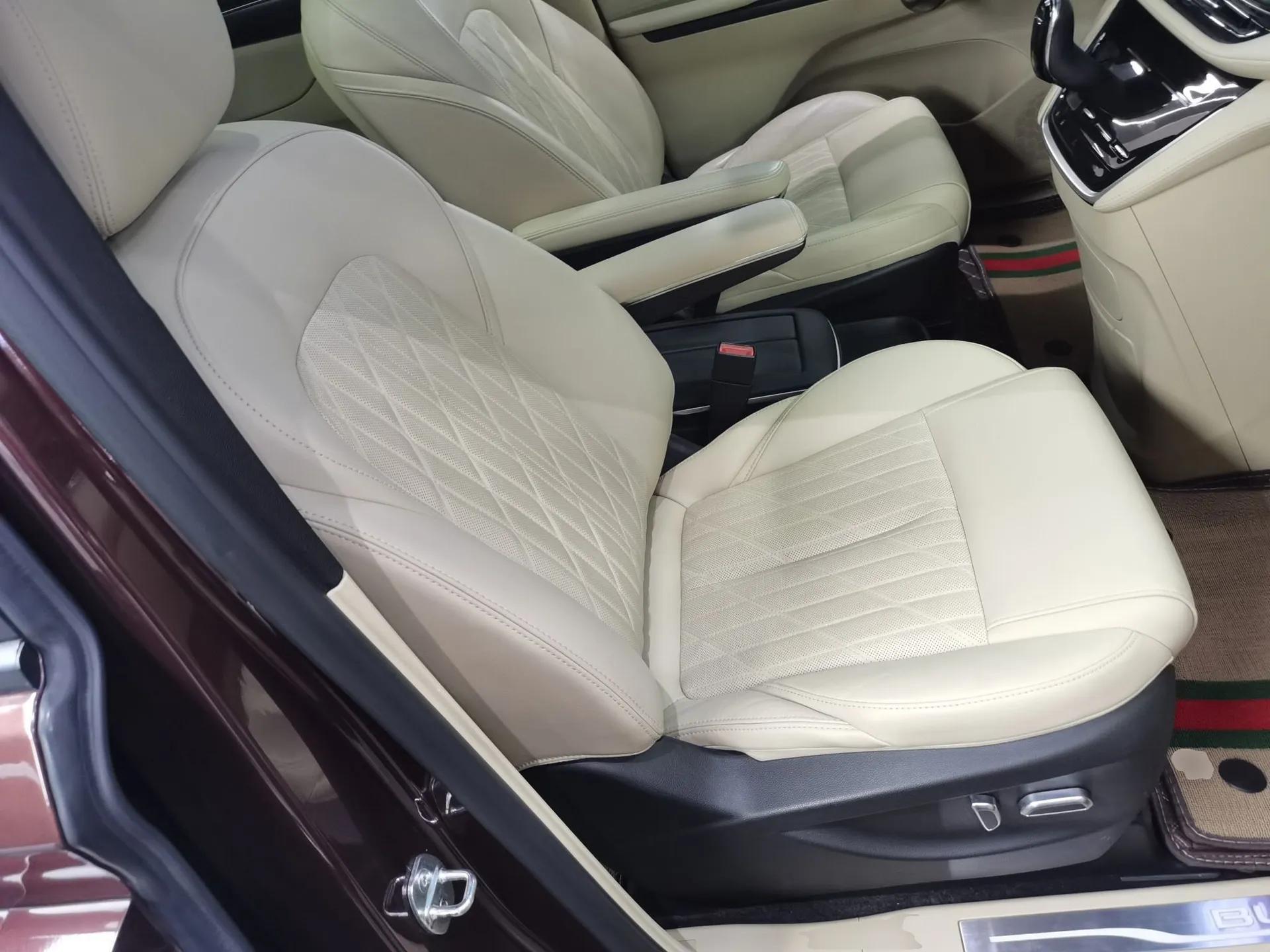 Buick GL8 2022 ES Landtrek 653T Flagship Model — миниатюра 23