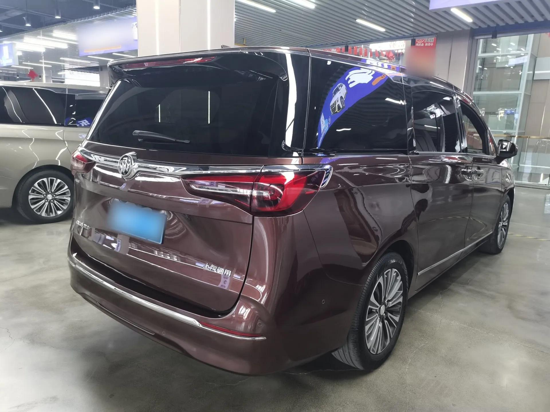 Buick GL8 2022 ES Landtrek 653T Flagship Model — миниатюра 6