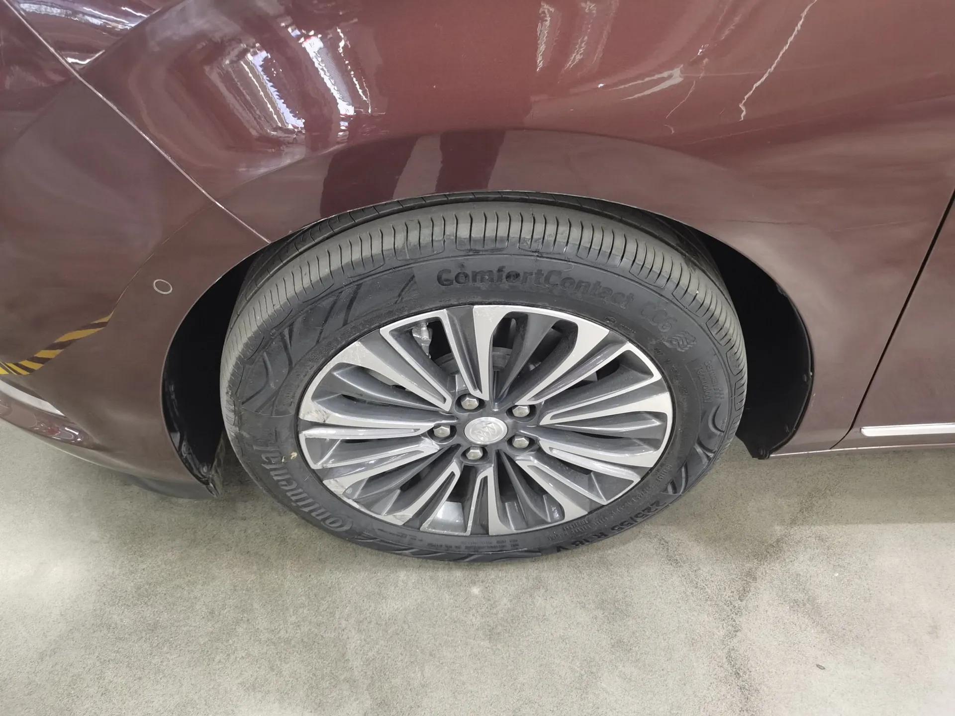 Buick GL8 2022 ES Landtrek 653T Flagship Model — миниатюра 8