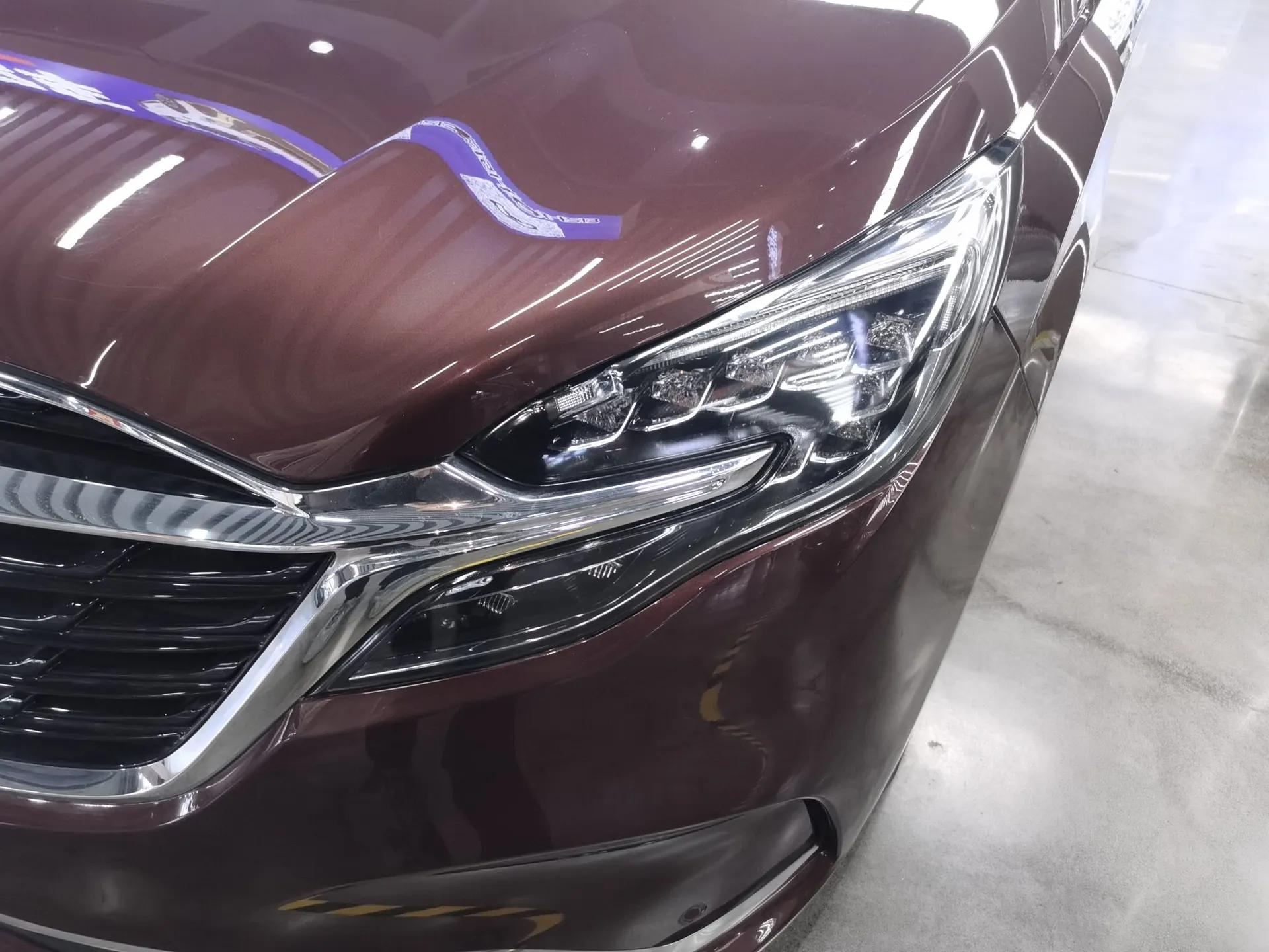 Buick GL8 2022 ES Landtrek 653T Flagship Model — миниатюра 9