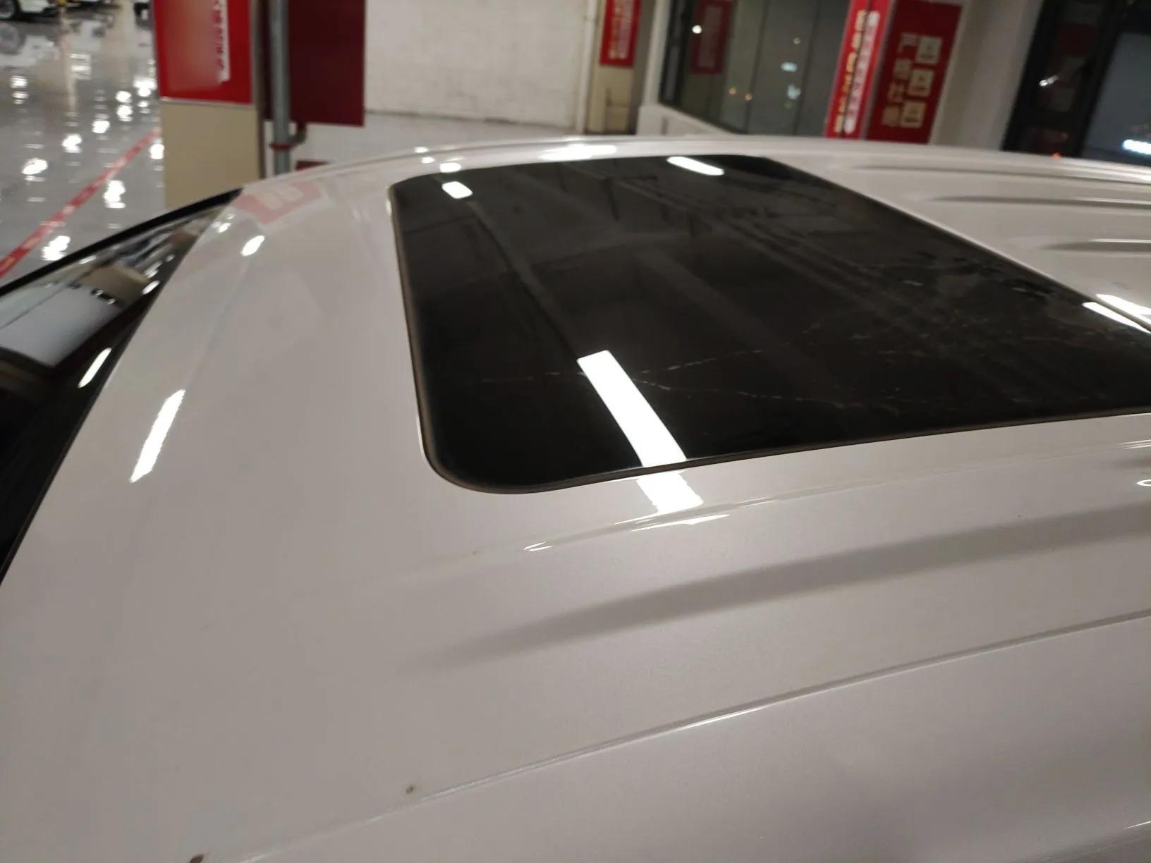 Buick GL8 2023 ES Lu Zun Deluxe and Yue Edition — миниатюра 11