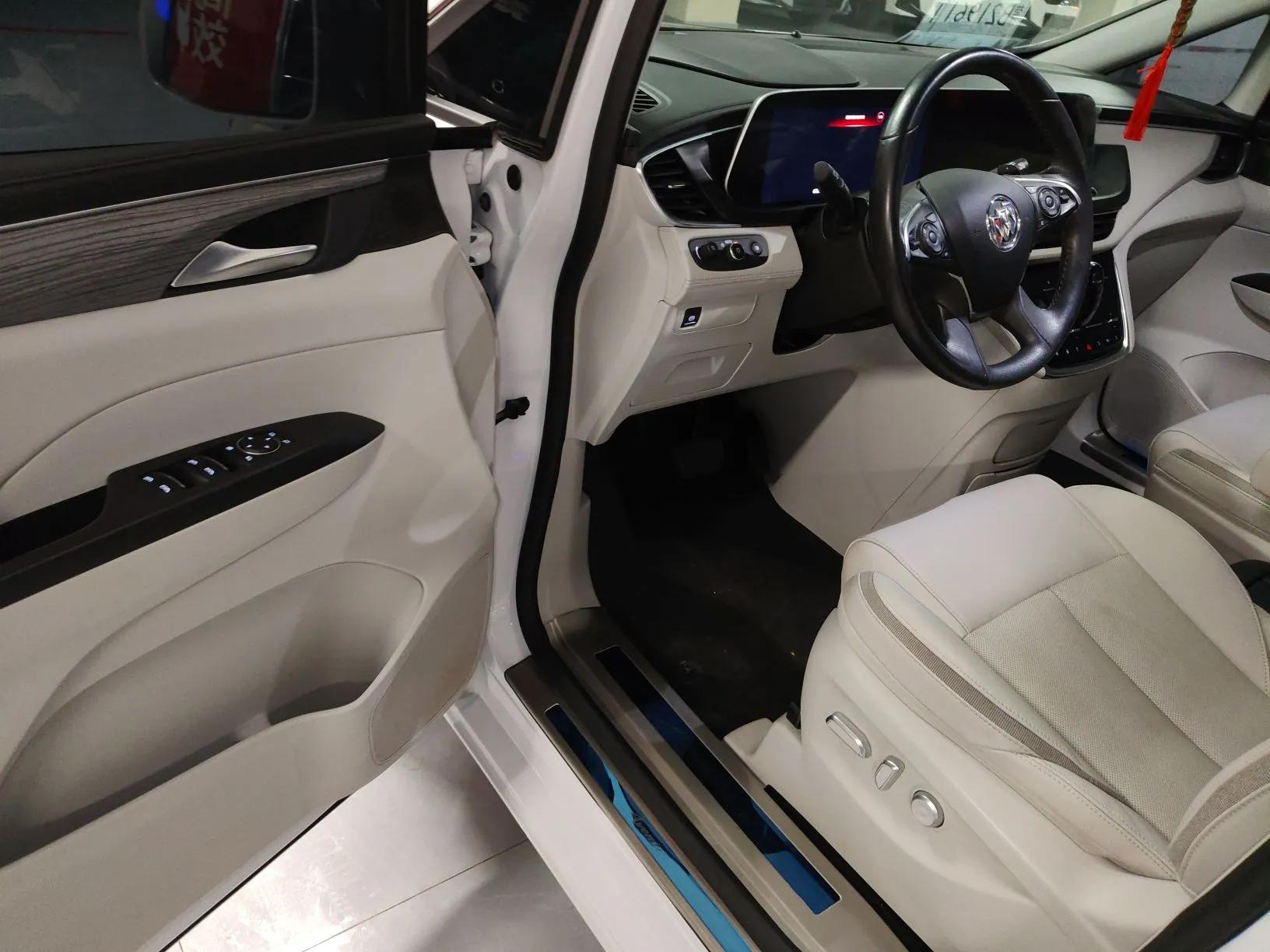 Buick GL8 2023 ES Lu Zun Deluxe and Yue Edition — миниатюра 19