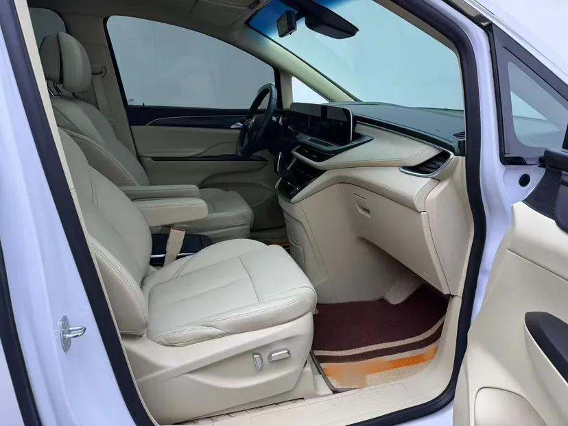 Buick GL8 2023 ES Lu Zun Deluxe Model — миниатюра 10