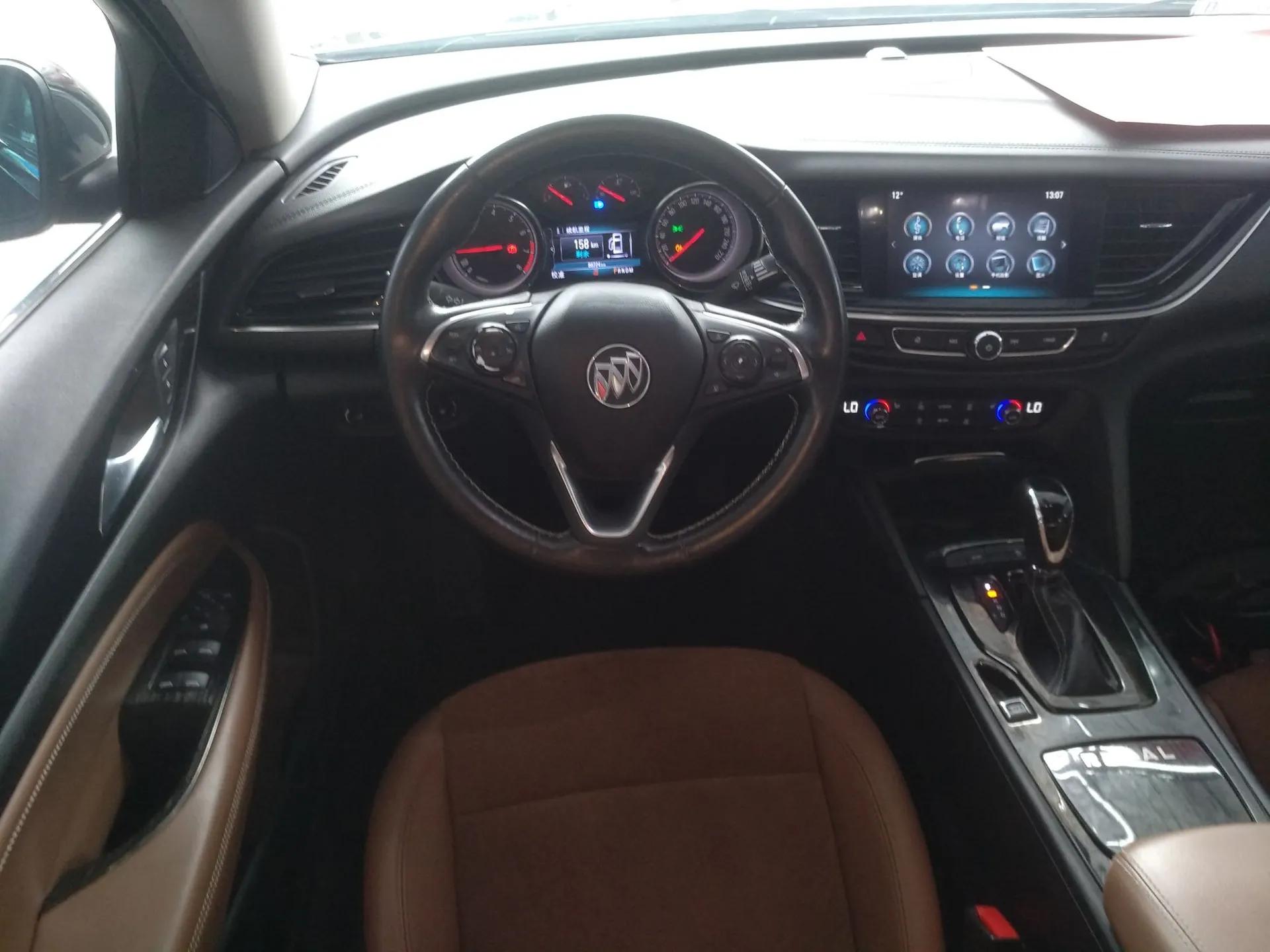 Buick Regal 2017 20T Elite Edition — миниатюра 13