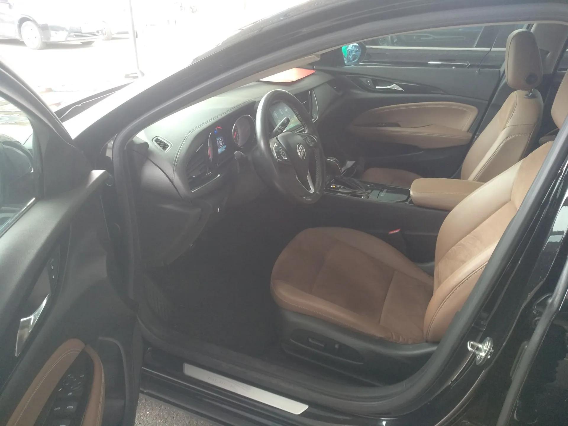 Buick Regal 2017 20T Elite Edition — миниатюра 18