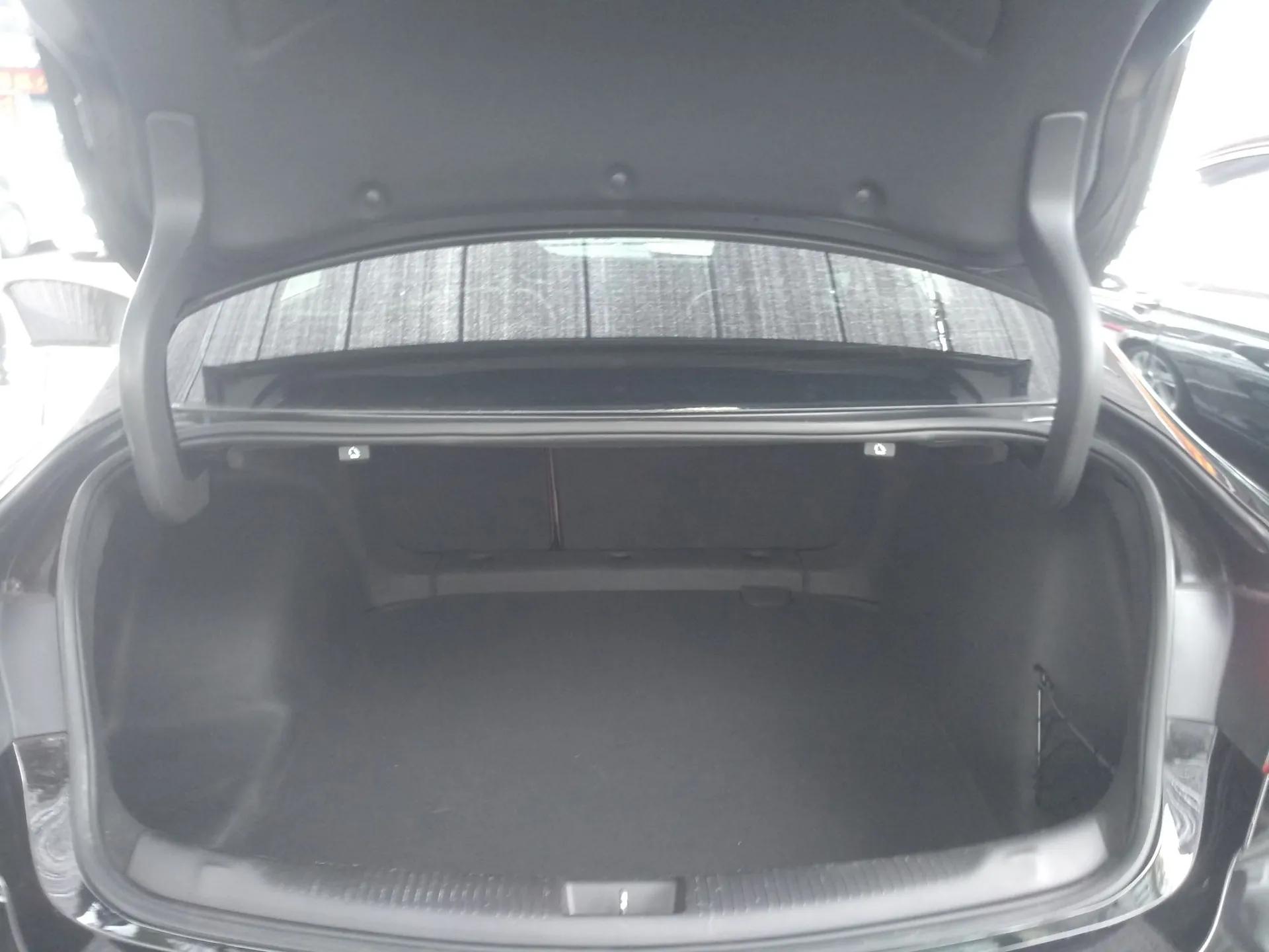 Buick Regal 2017 20T Elite Edition — миниатюра 21