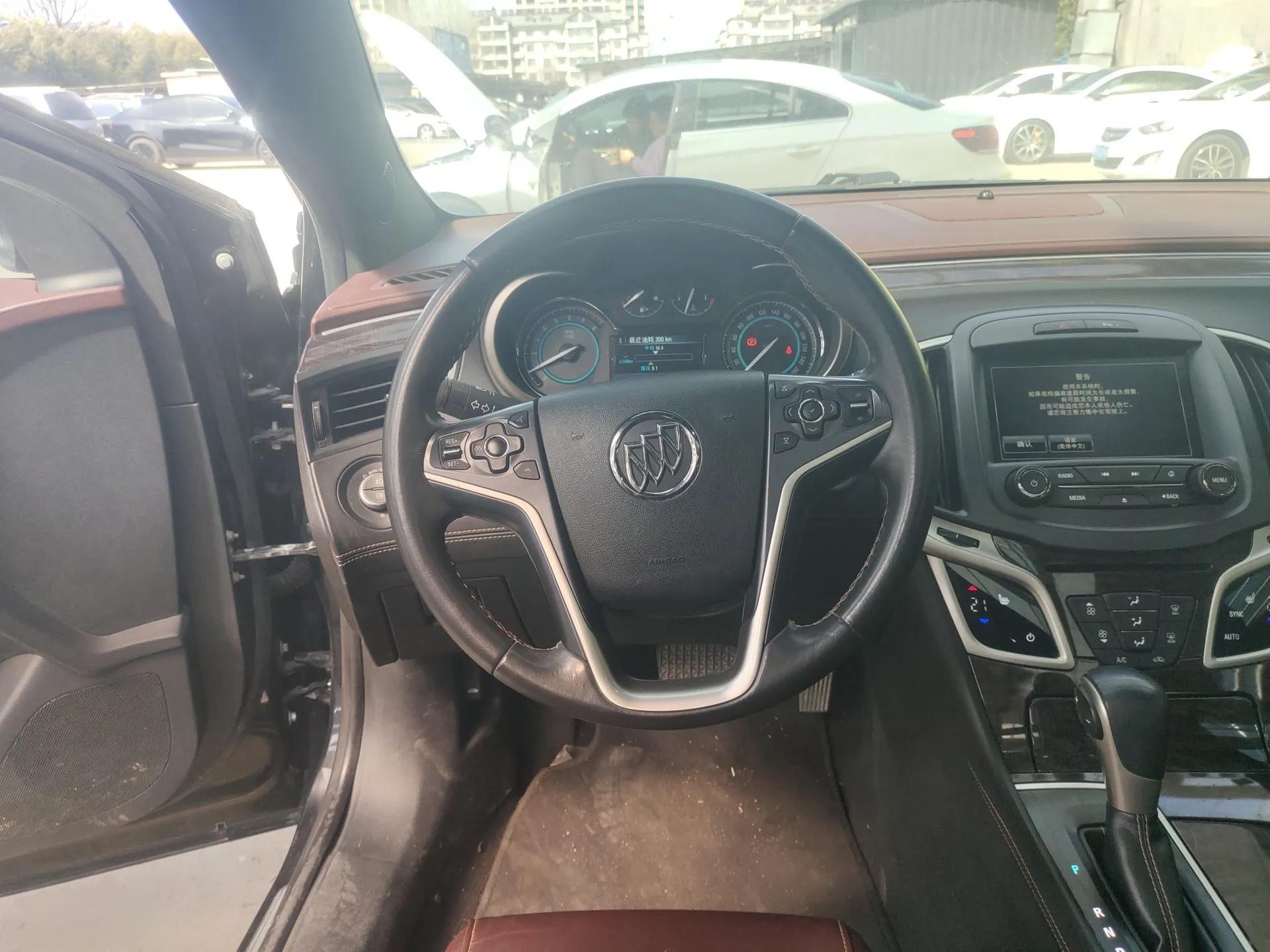 Buick LaCrosse 2014 2.0T SIDI Elite Tech Version — миниатюра 10